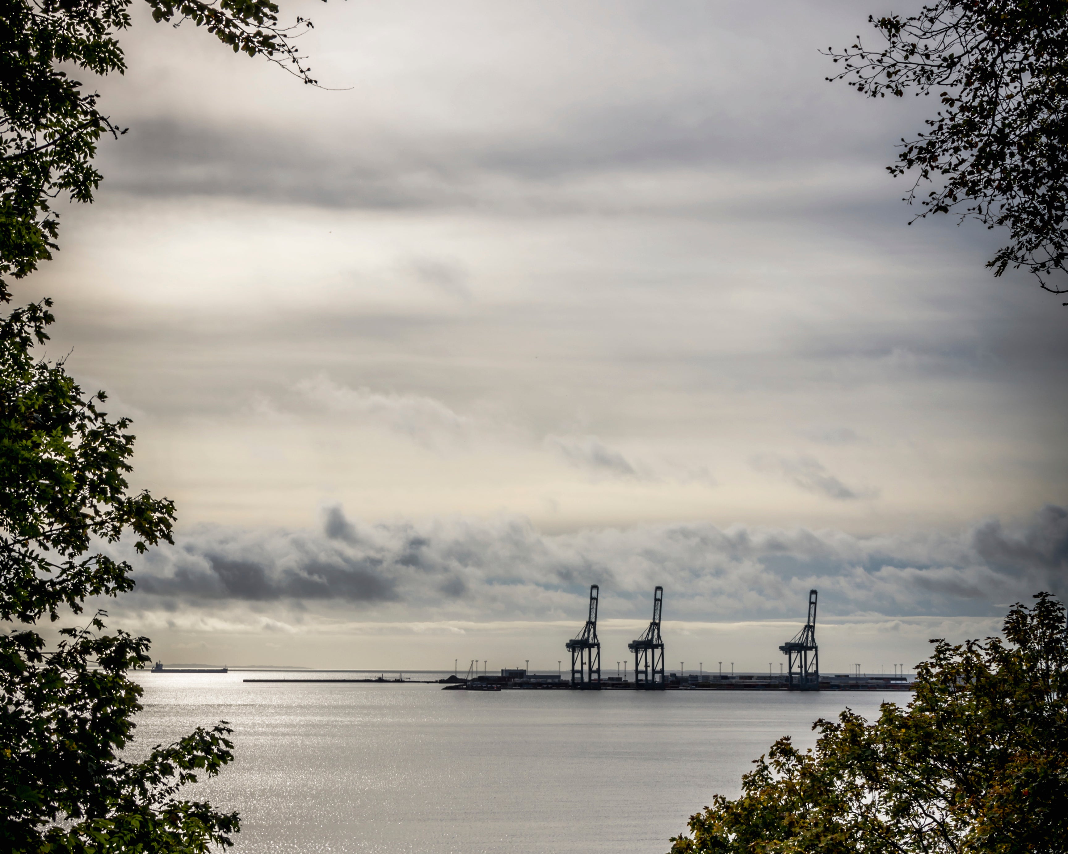 Framedhorizon-120x120cm.jpg
