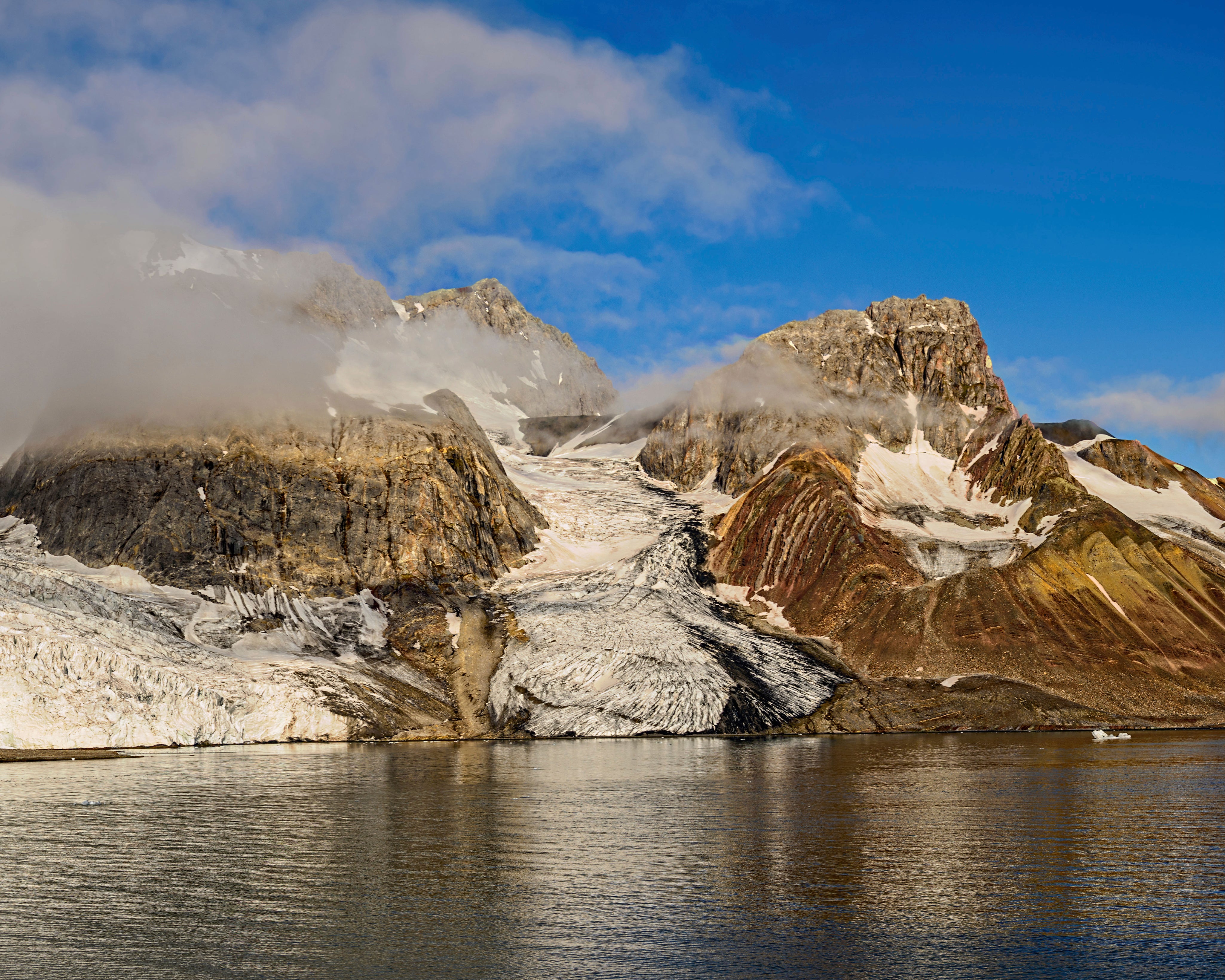Mistyglacier-150x150cm_03df42de-7b1d-4ad9-aec9-ed7a1040d16a.jpg