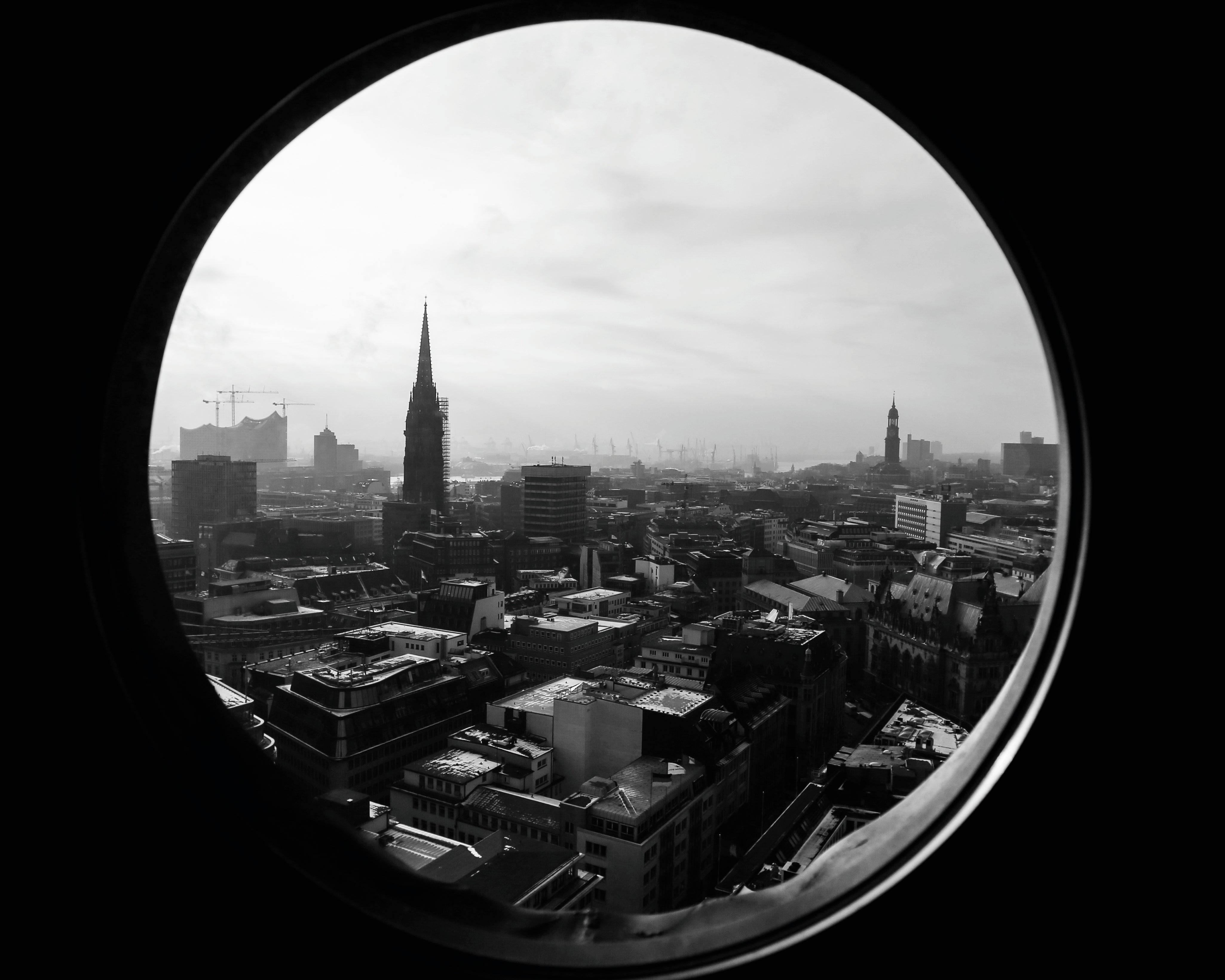Throughthecircle-150x150cm.jpg