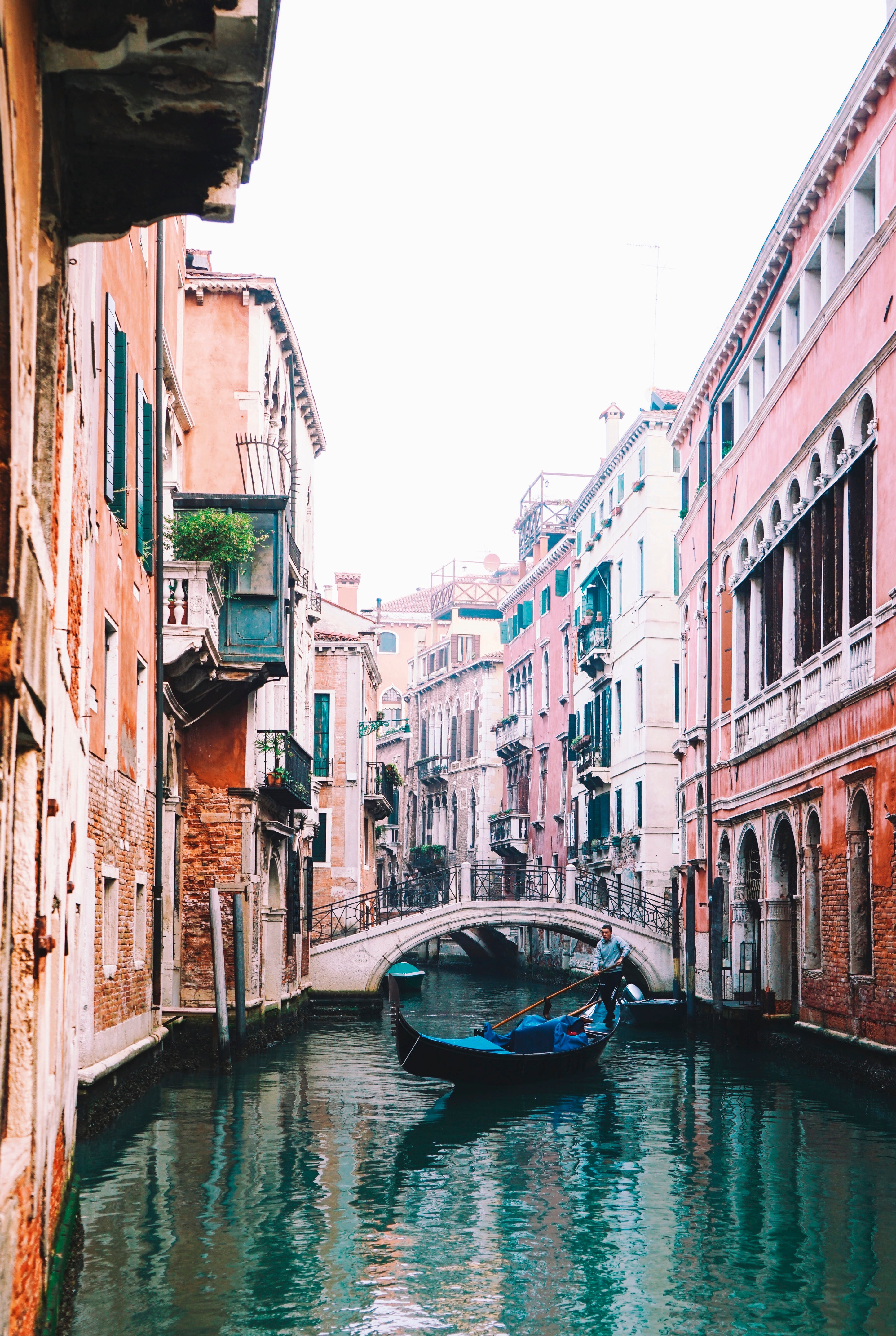 A gondola in still light