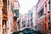 A gondola in still light