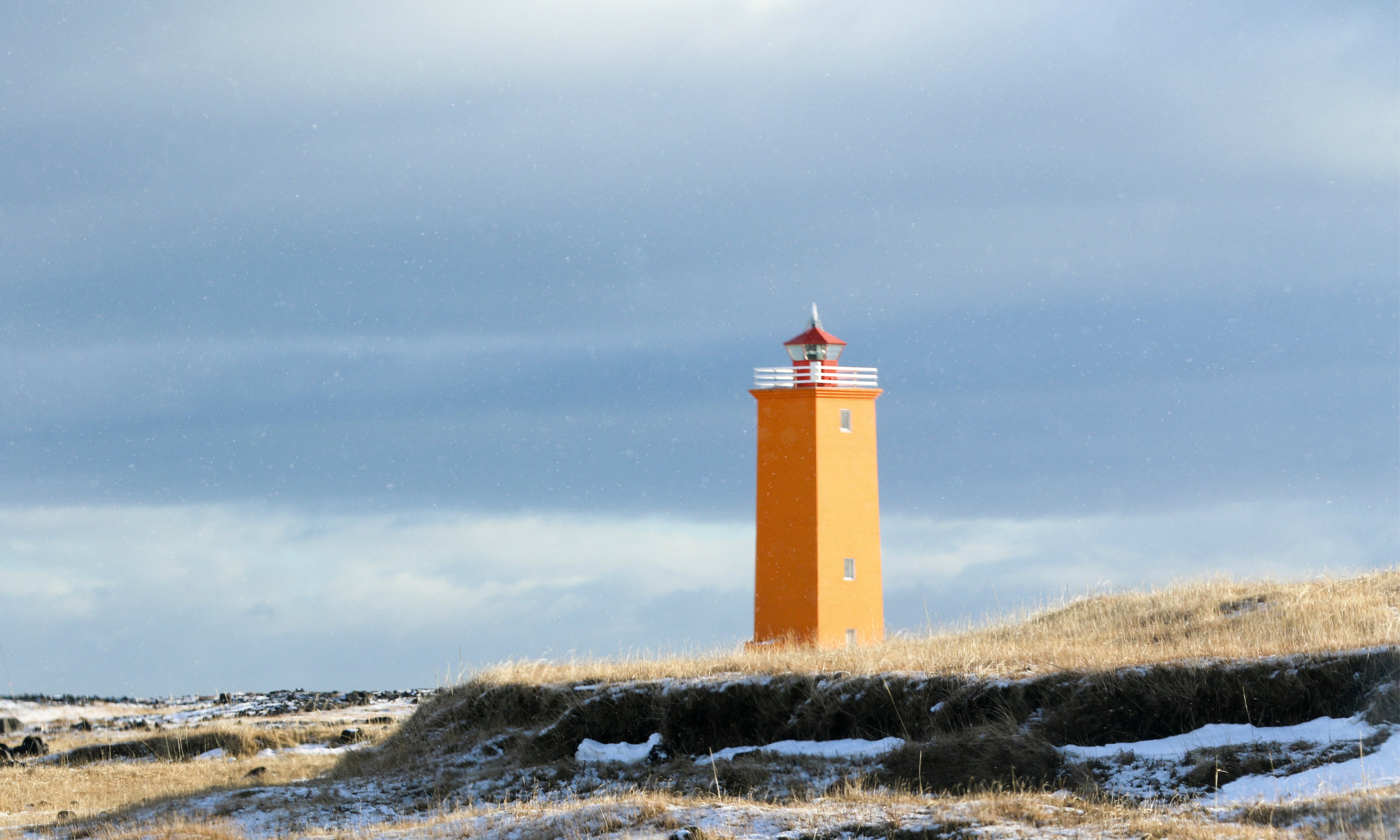 Ambertower-150x100cm.jpg