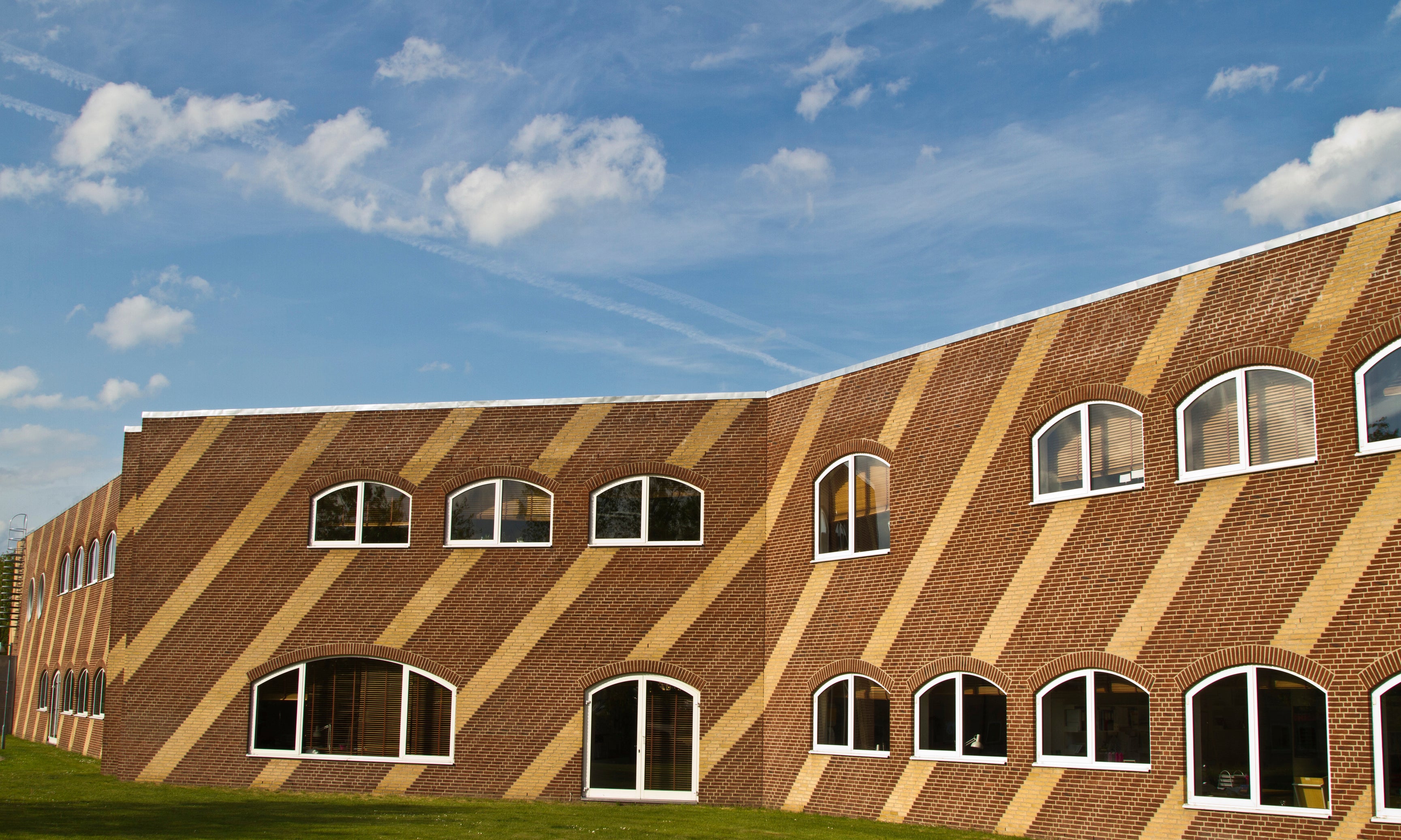 Architecturalpulse-120x80cm.jpg