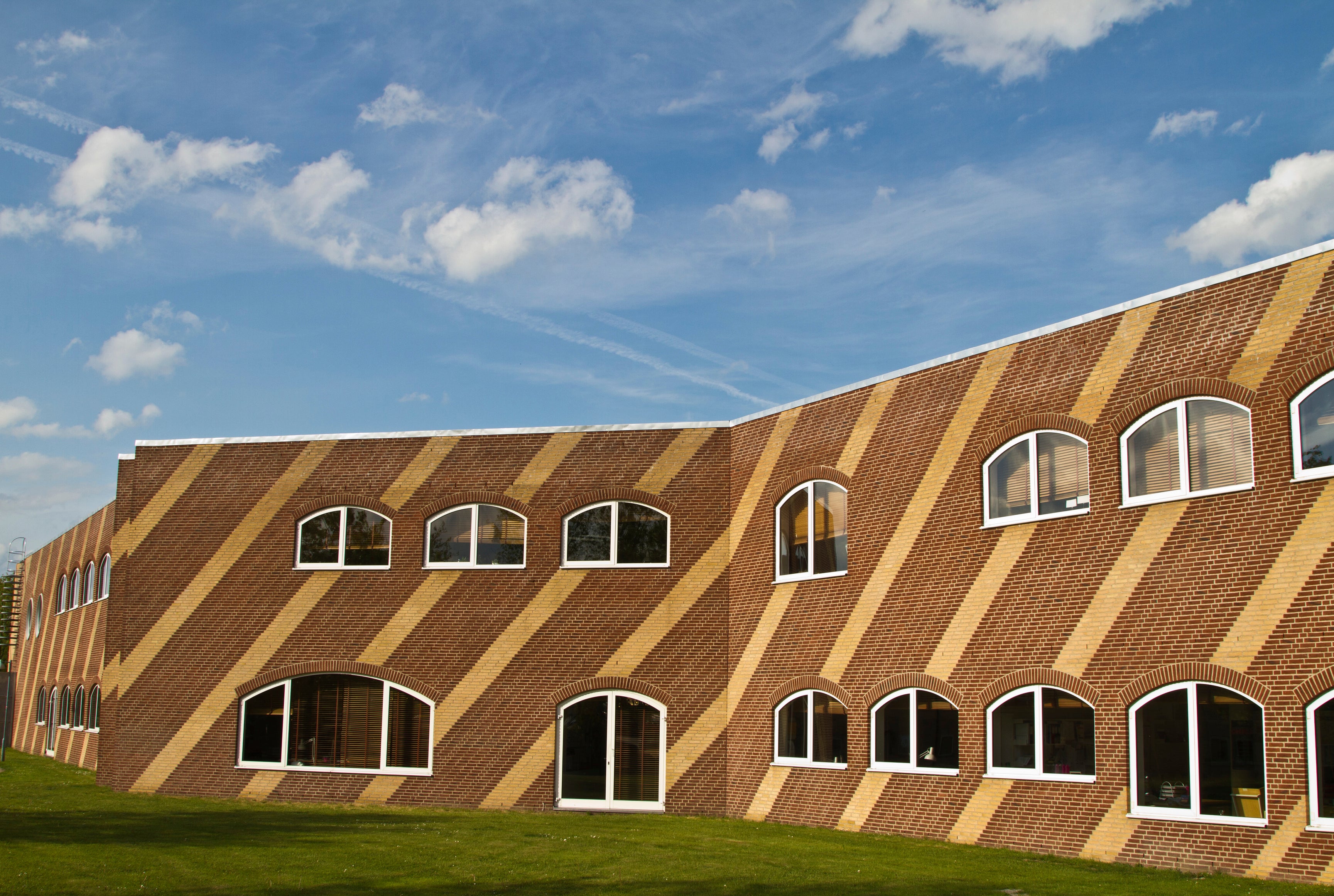 Architecturalpulse-120x80cm.jpg