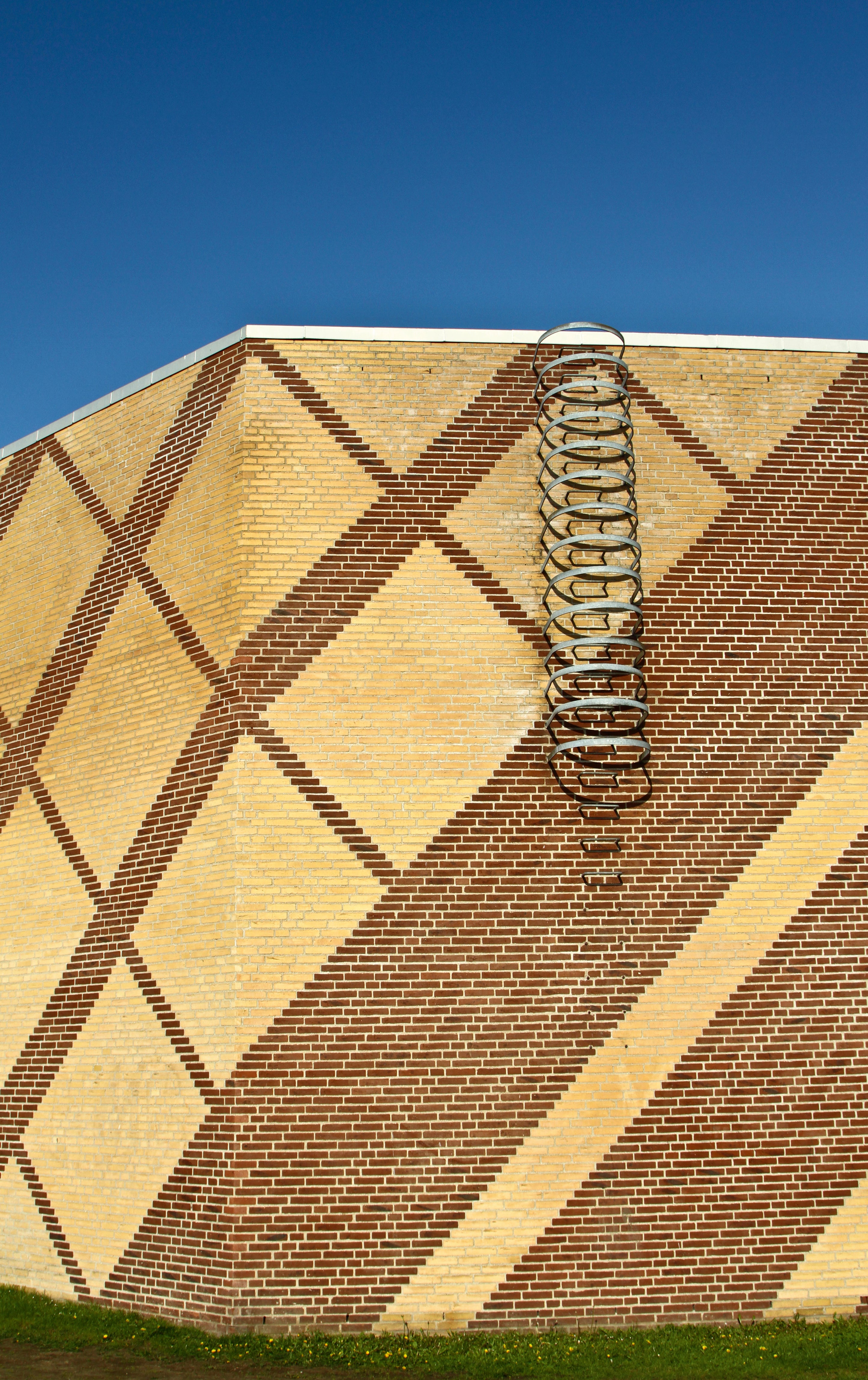 Architectural trace