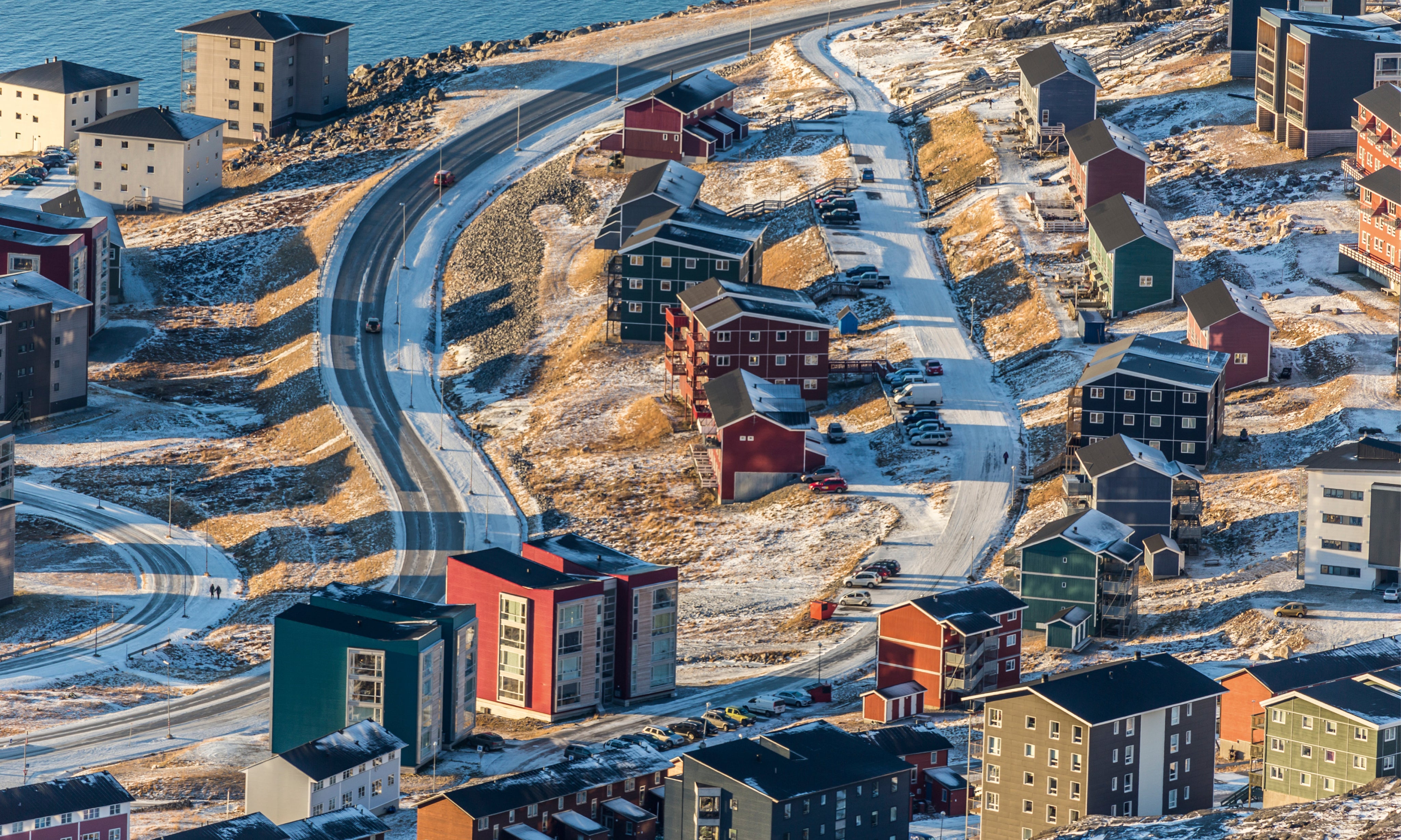 Arcticsuburb-150x100cm.jpg