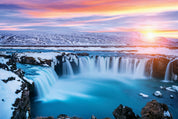 Aurora falls