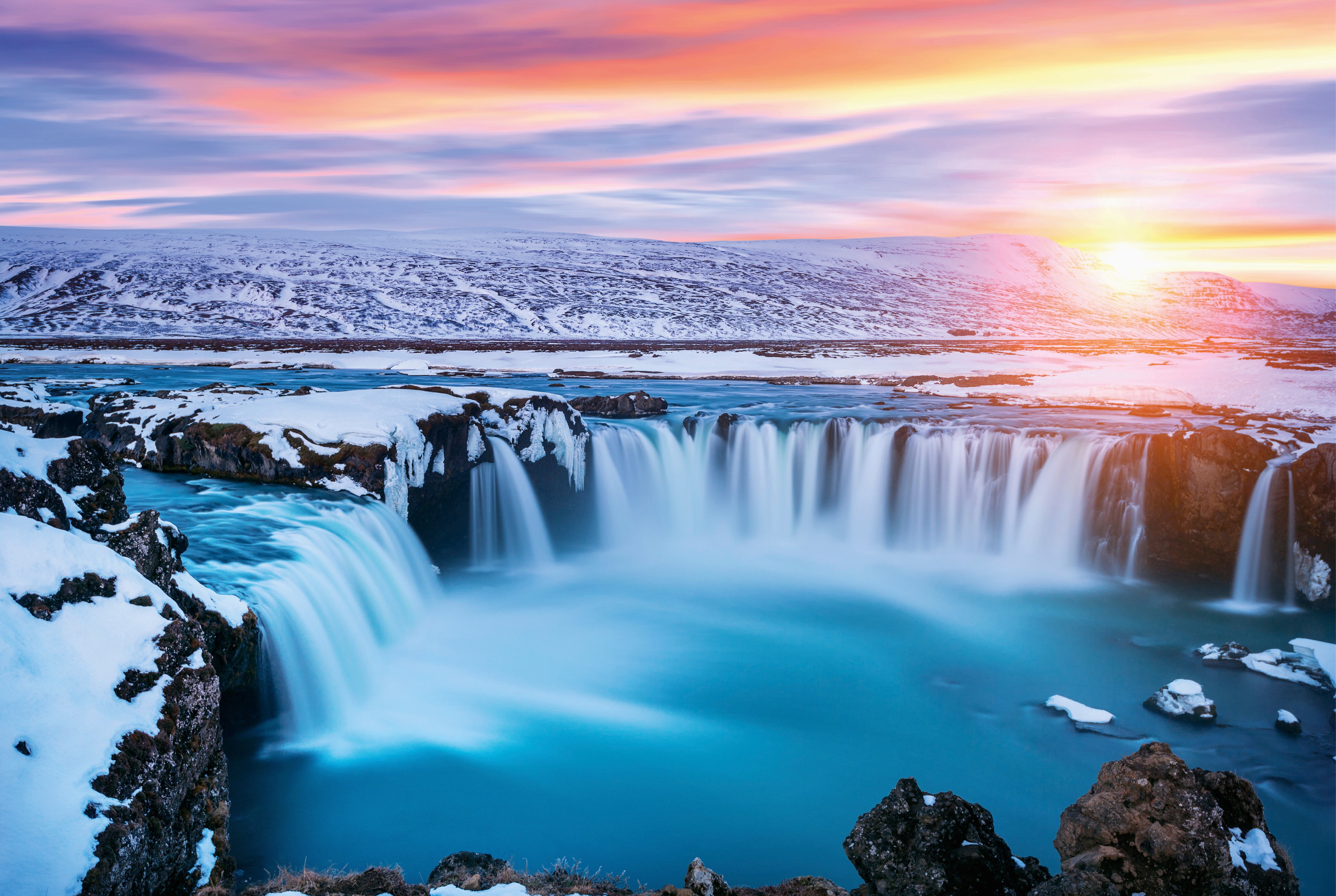 Aurorafalls-150x100cm.jpg