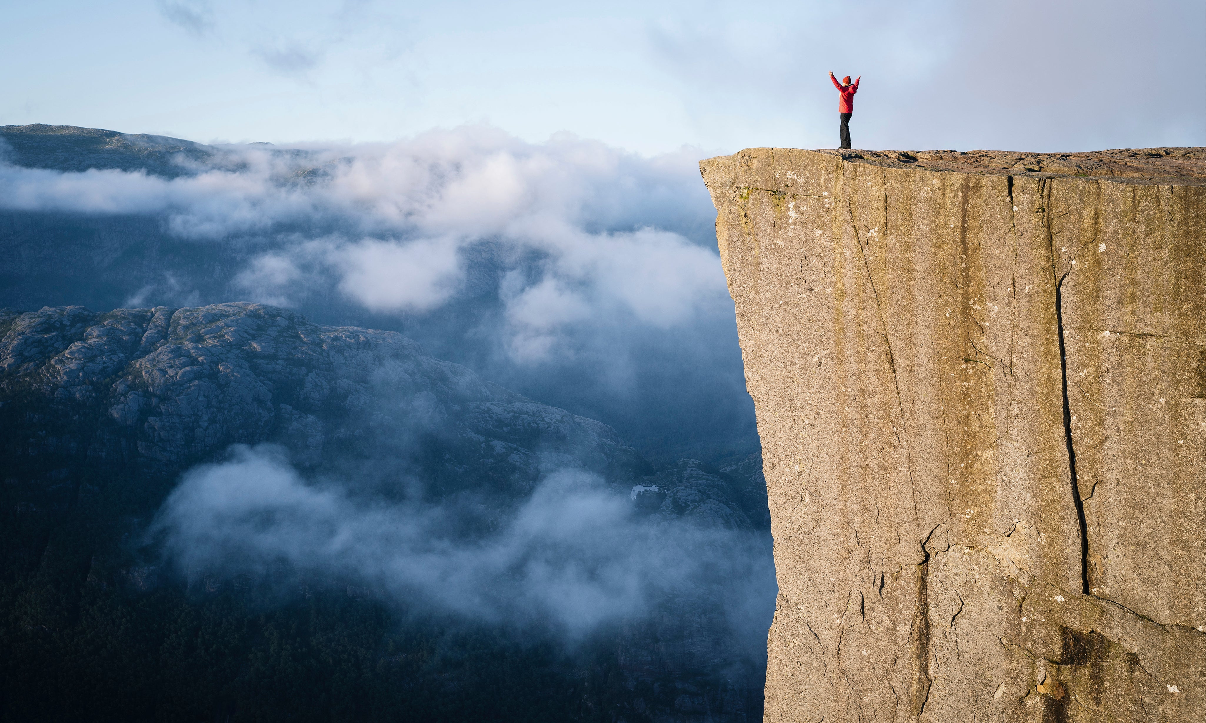 Beingontheedge-150x100cm.jpg