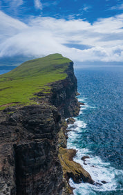 Between wind and wave