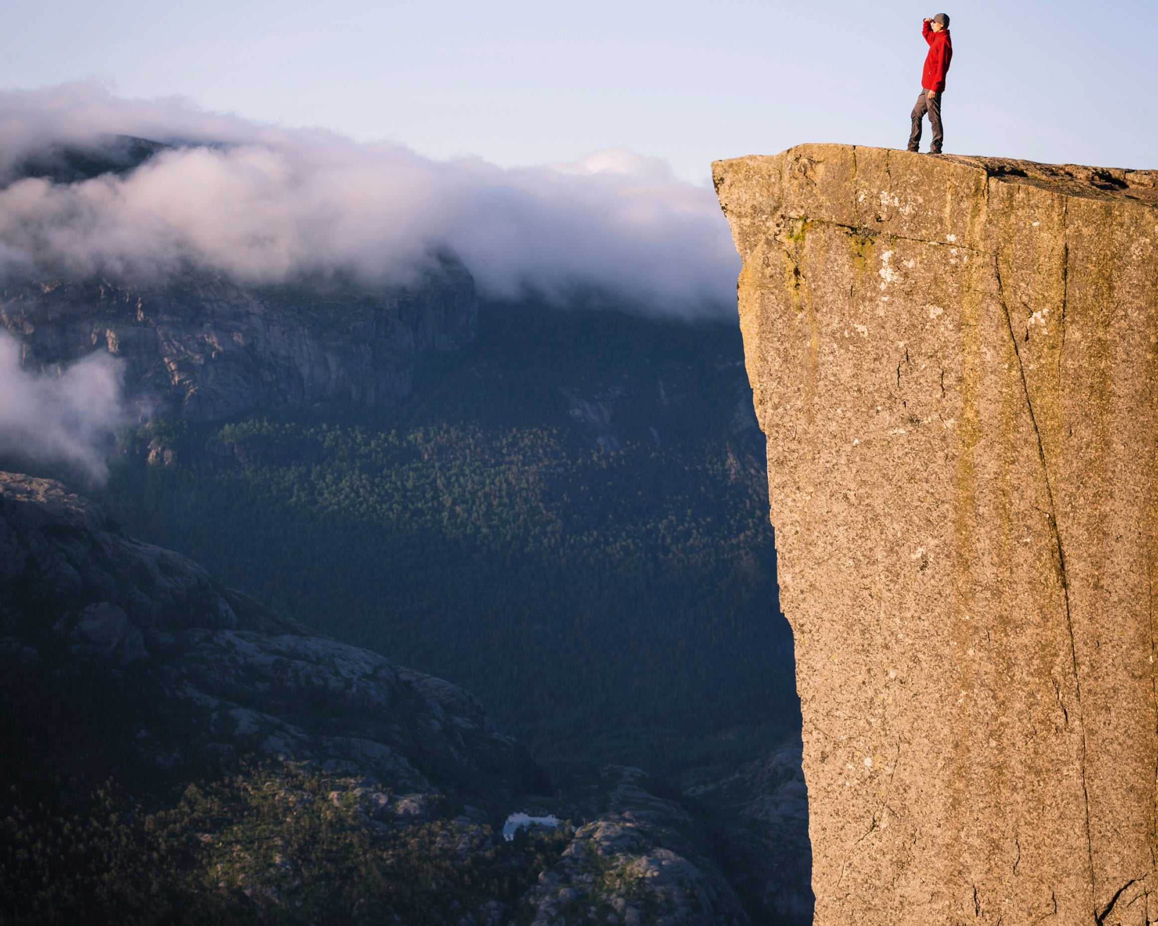Braveryattheedge-80x120cm.jpg