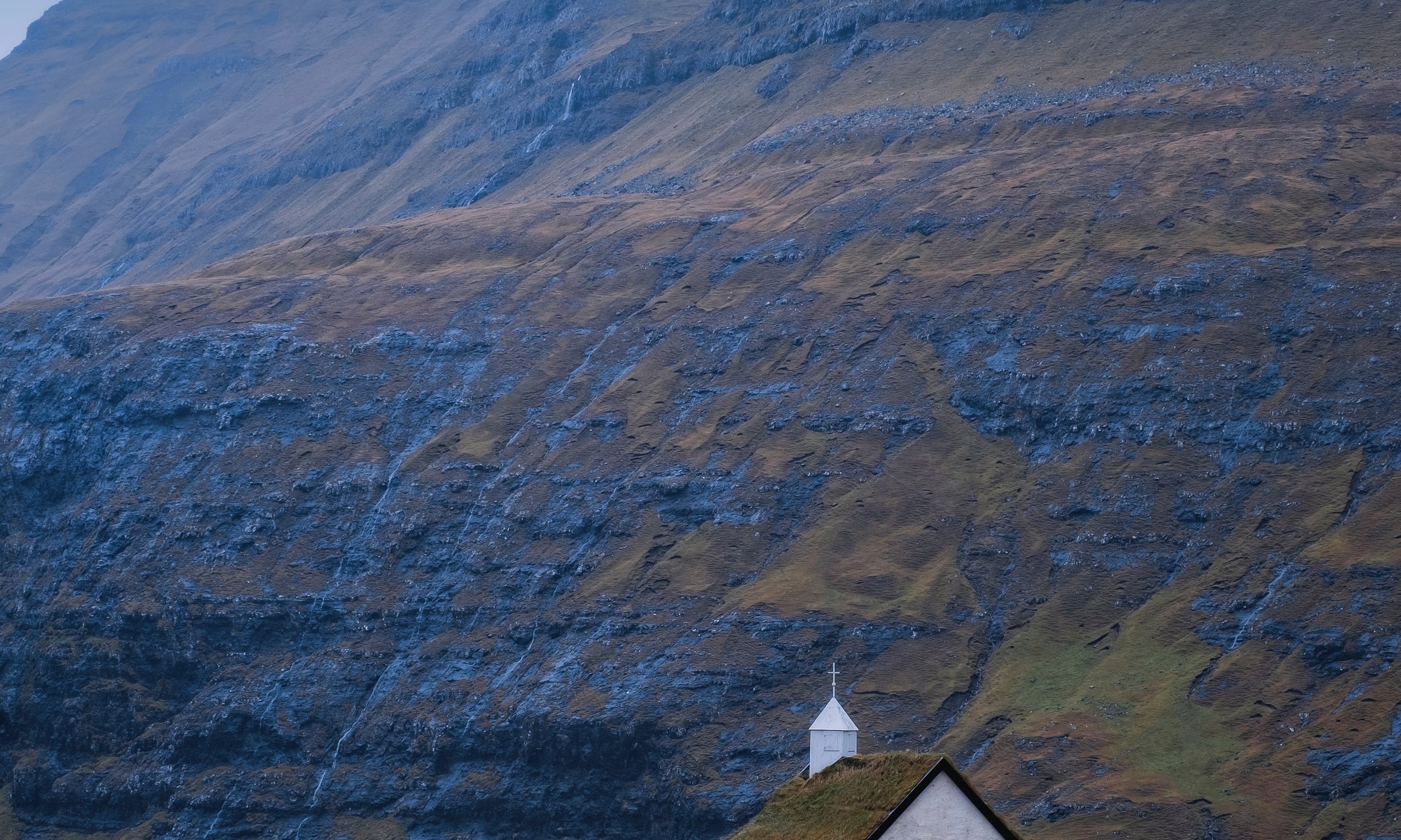 Calmbeneath-100x160cm.jpg
