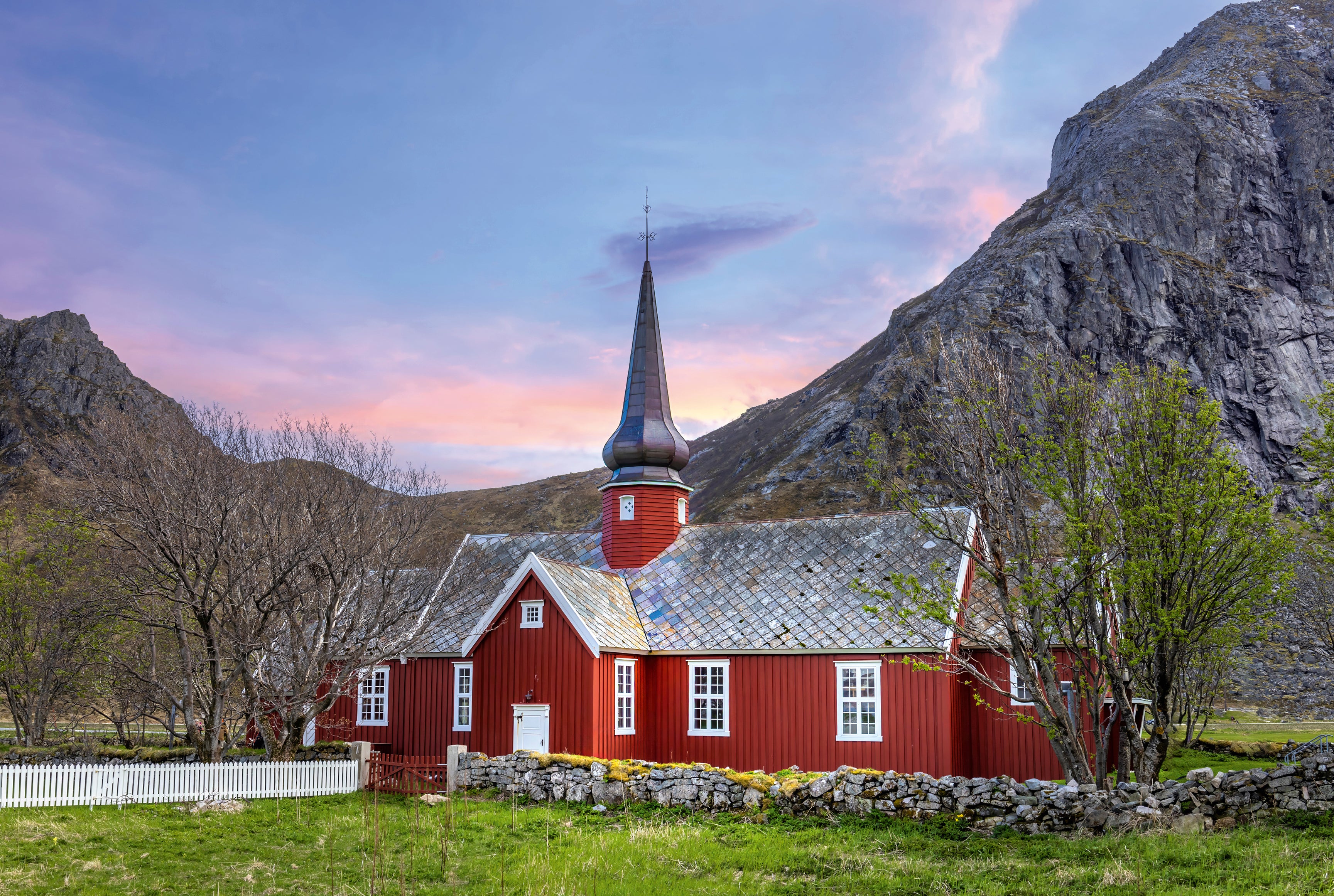 Churchinthevalley-120x80cm.jpg