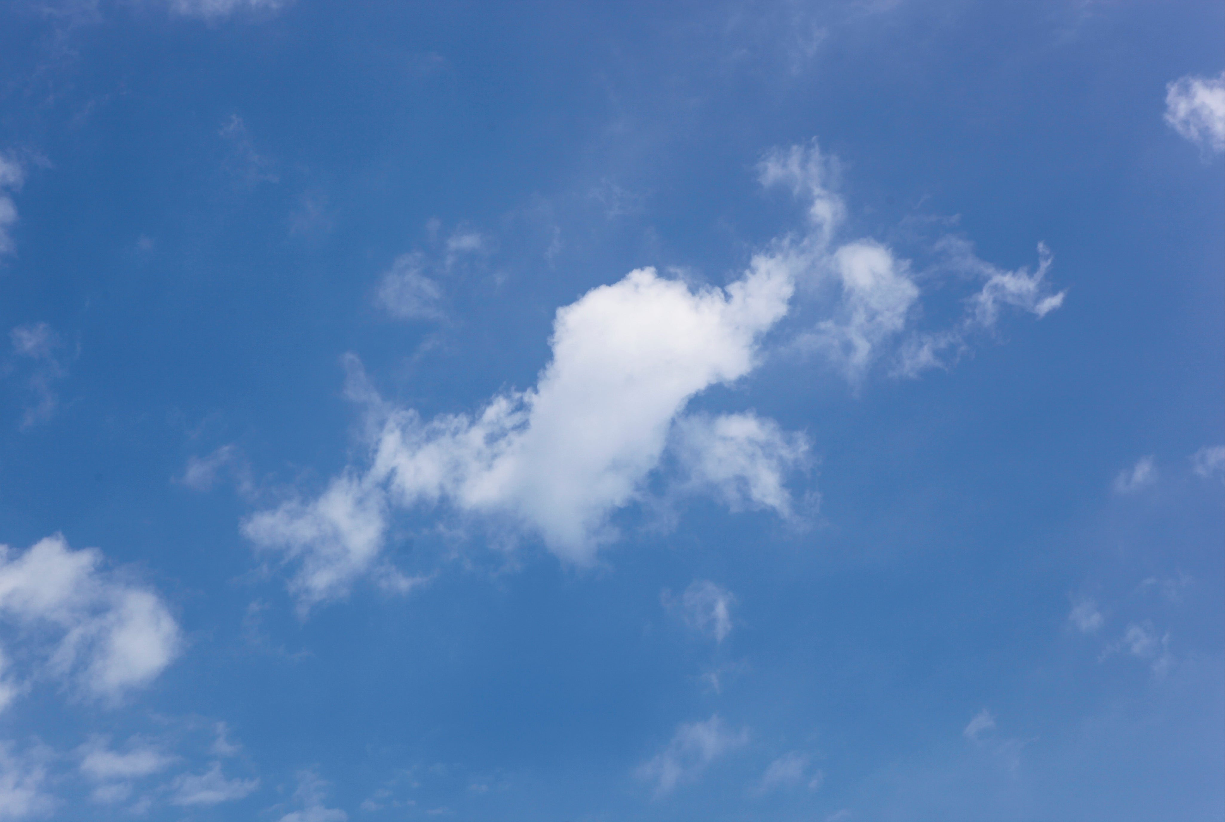 Cloudinmotion-150x100cm.jpg