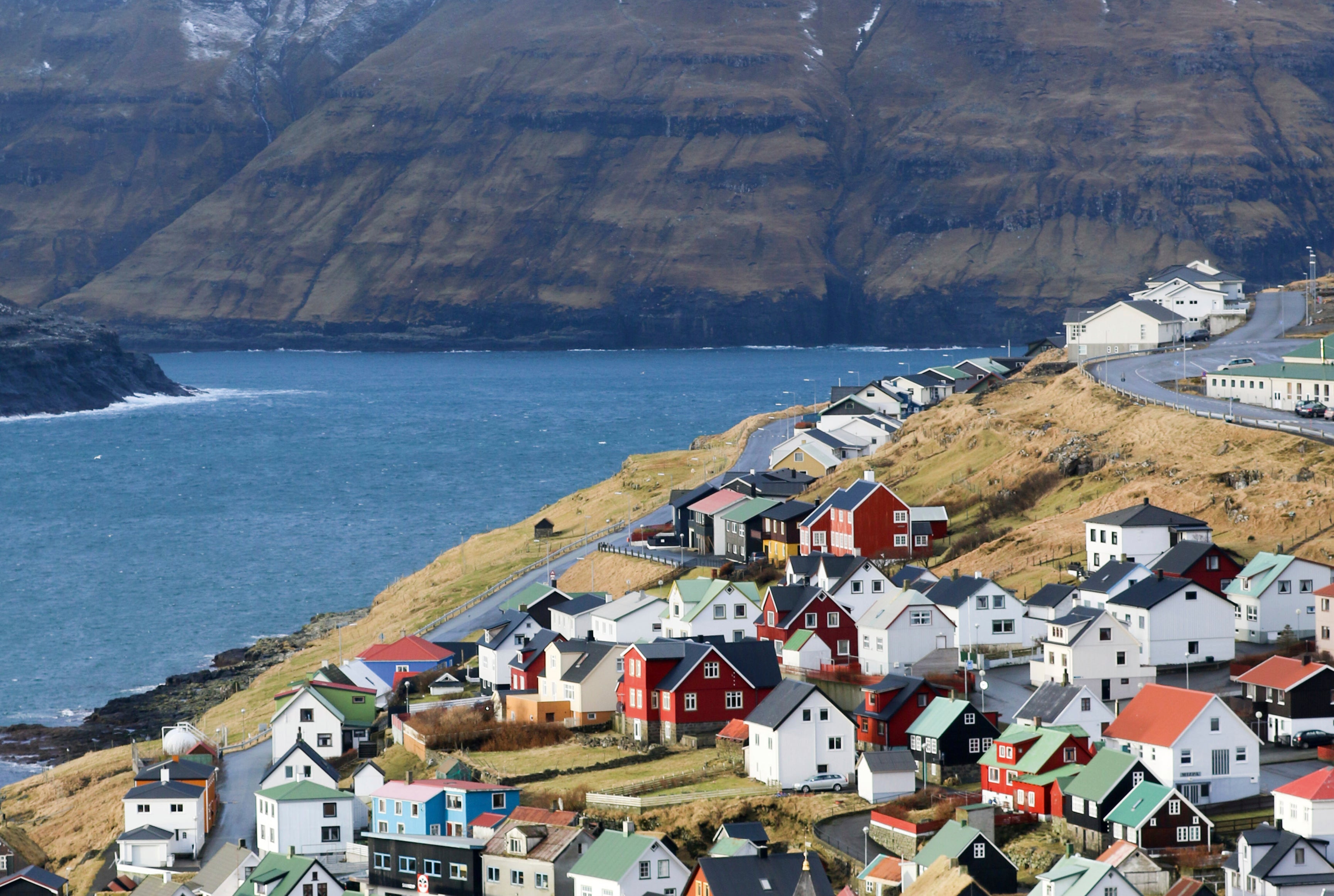 Colorsonthecliffs-120x80cm.jpg