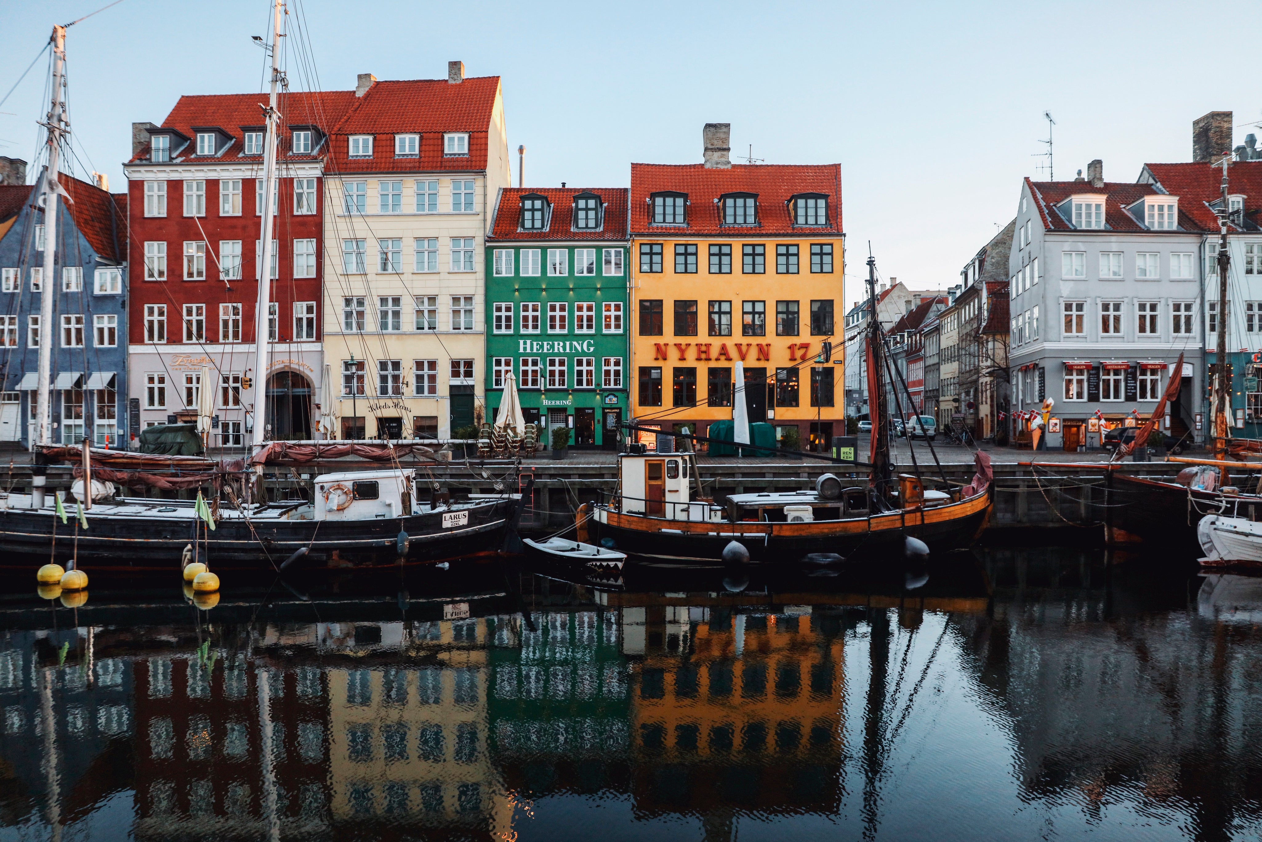 Copenhagenincolorandtime-150x100cm.jpg