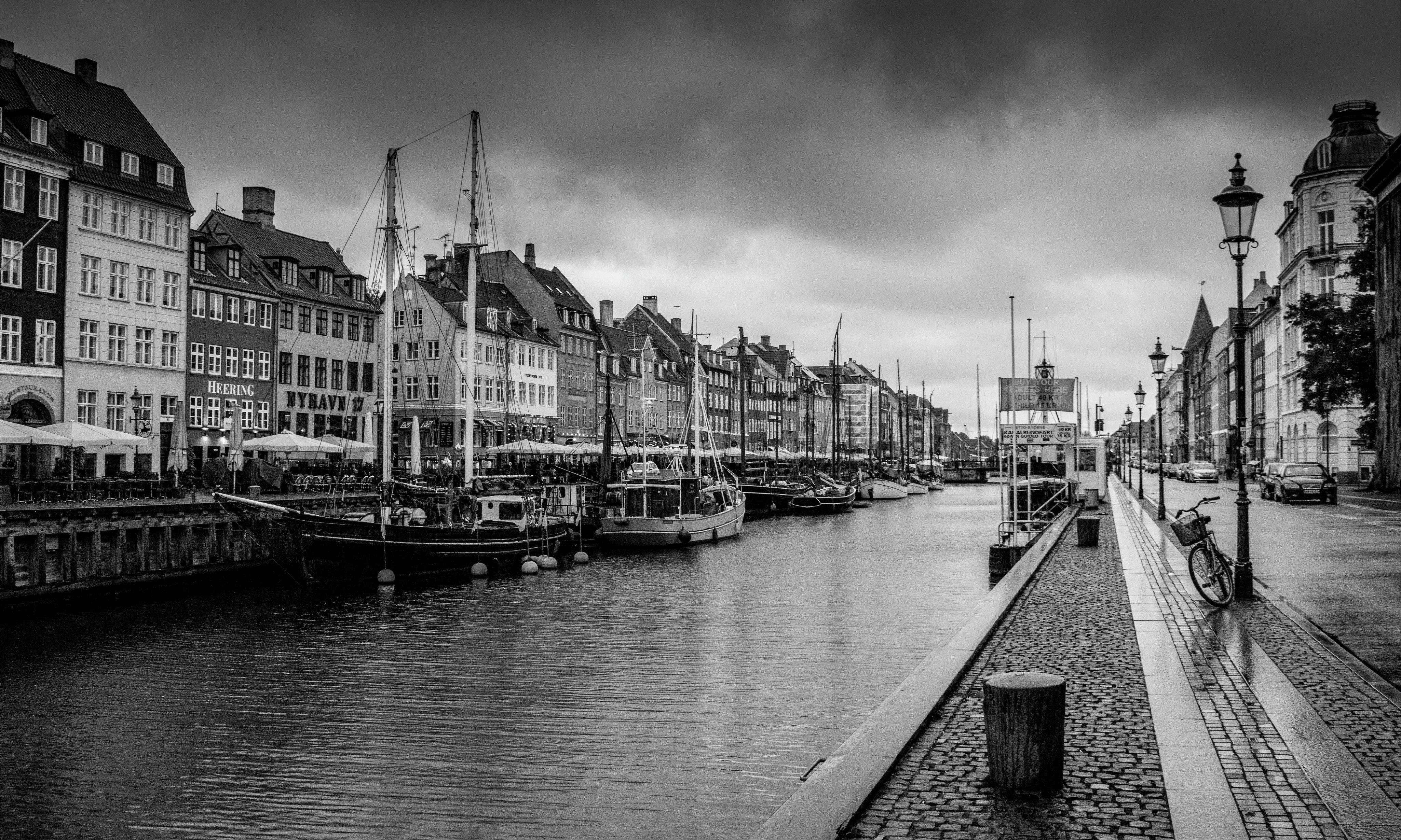 Copenhagennoir-150x100cm.jpg