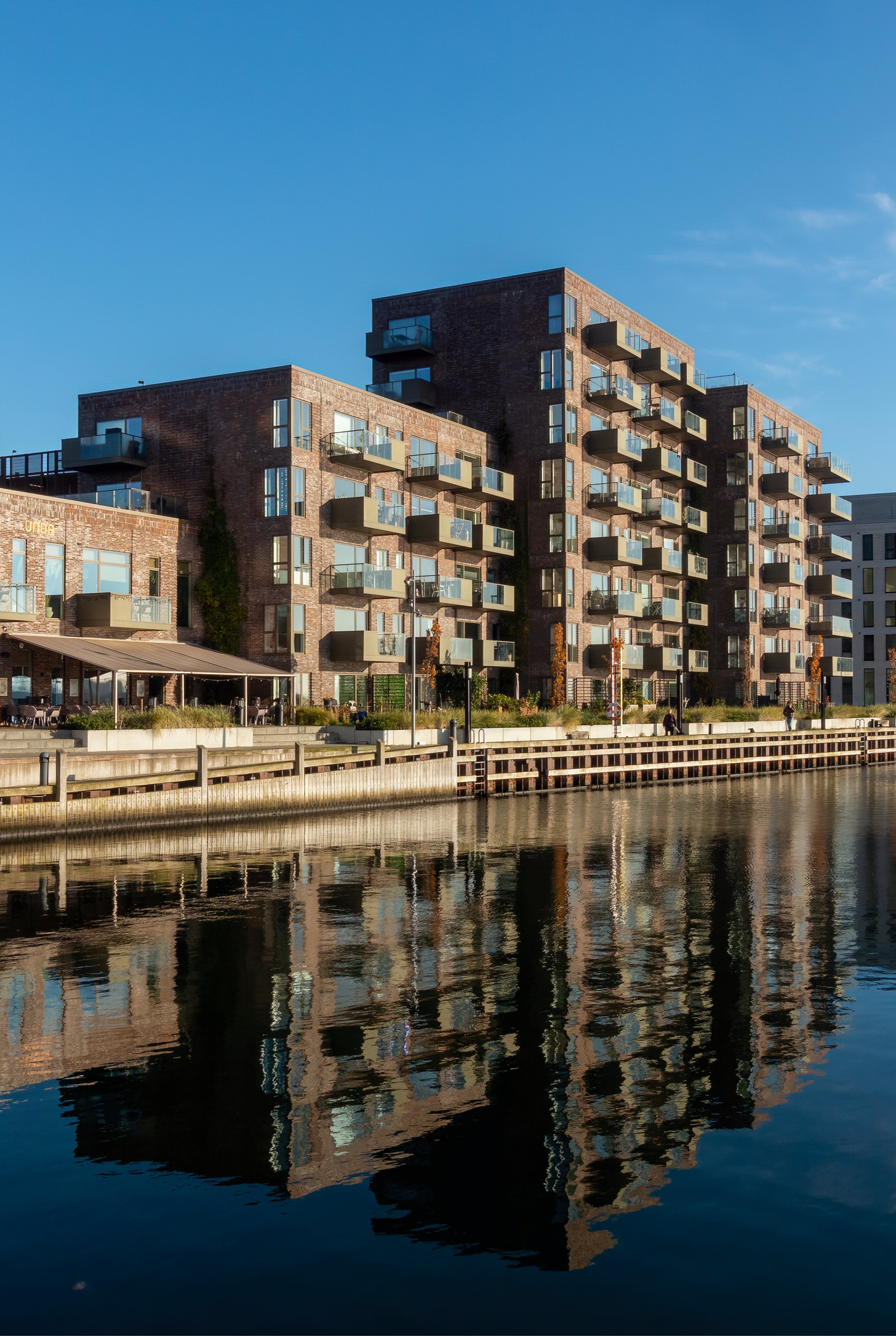 Dockside dwellings