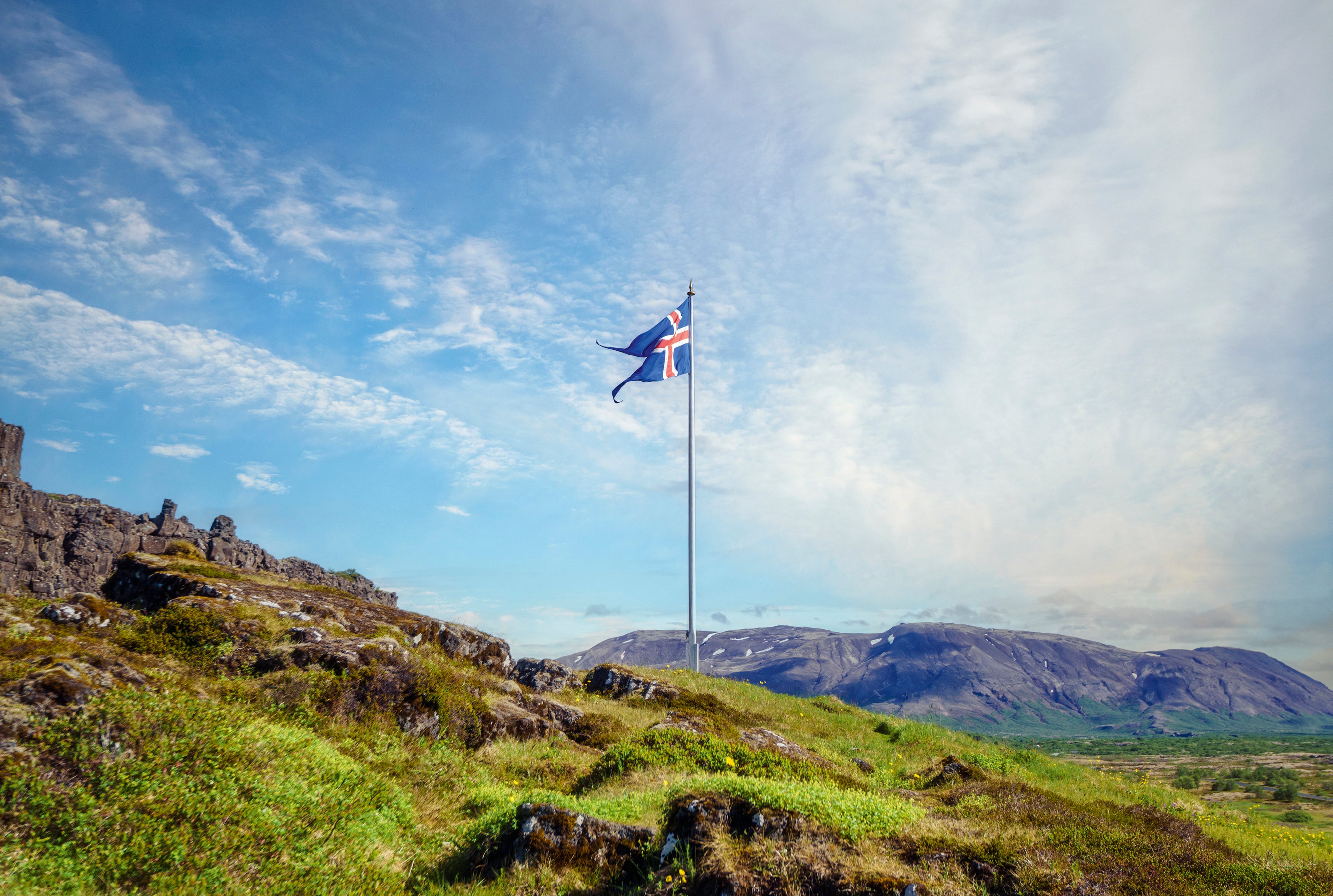 EchoesofIceland-120x80cm.jpg