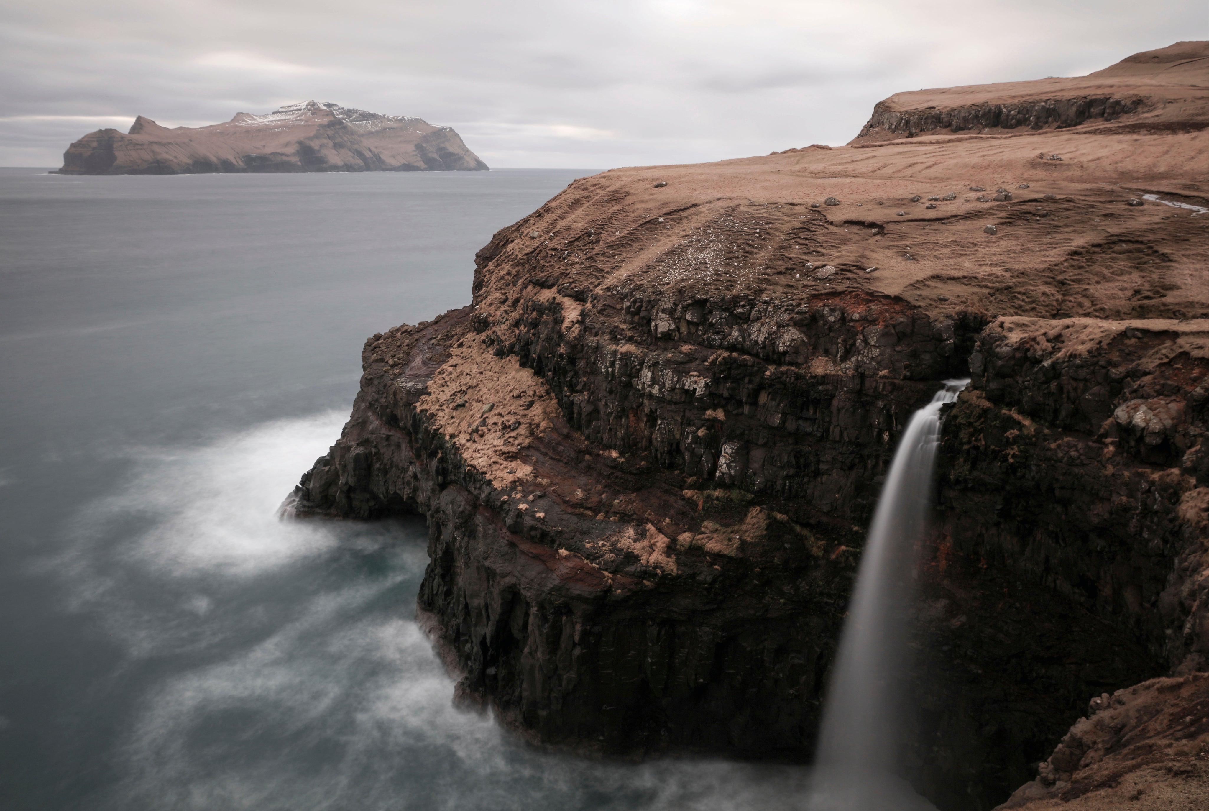 Edge fall