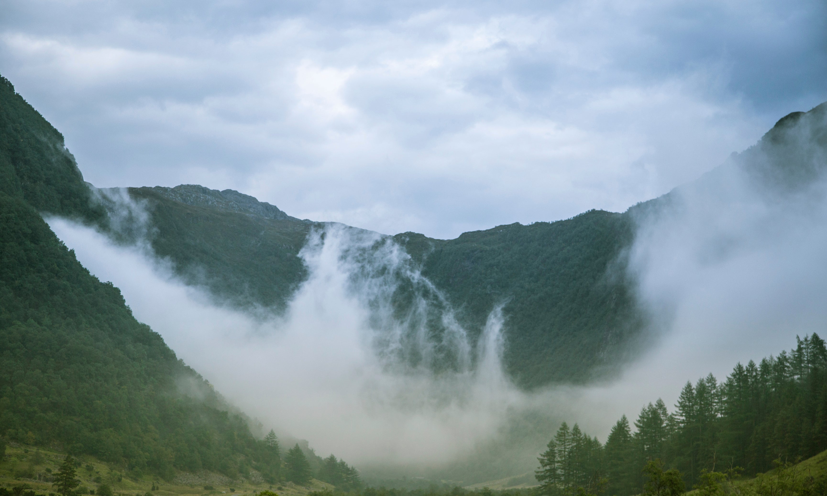 Fallingclouds-120x80cm.jpg