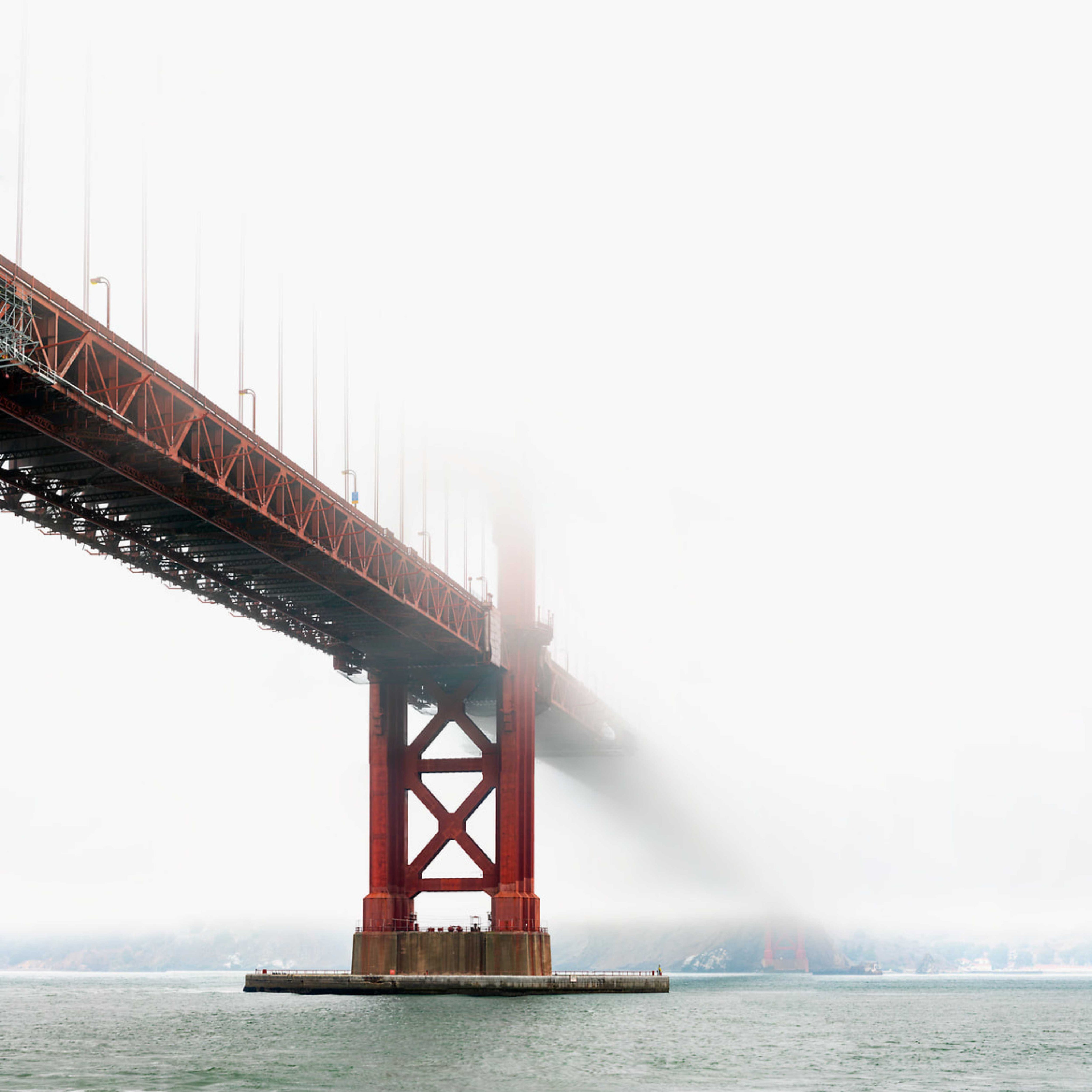 Golden Gate Bridge i tåken