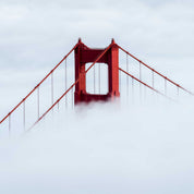 Golden Gate over tåken