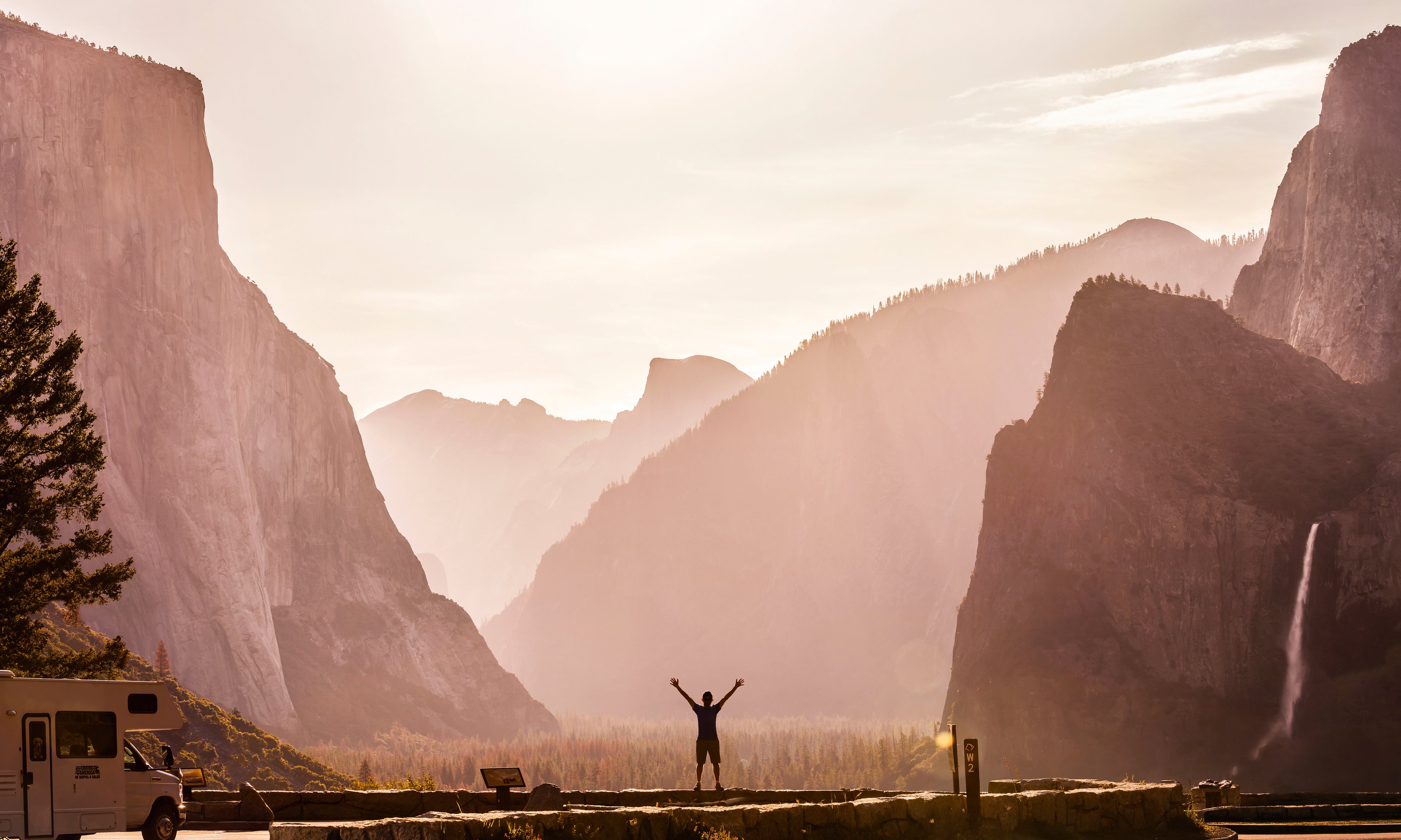 GreetingYosemite-150x100cm.jpg