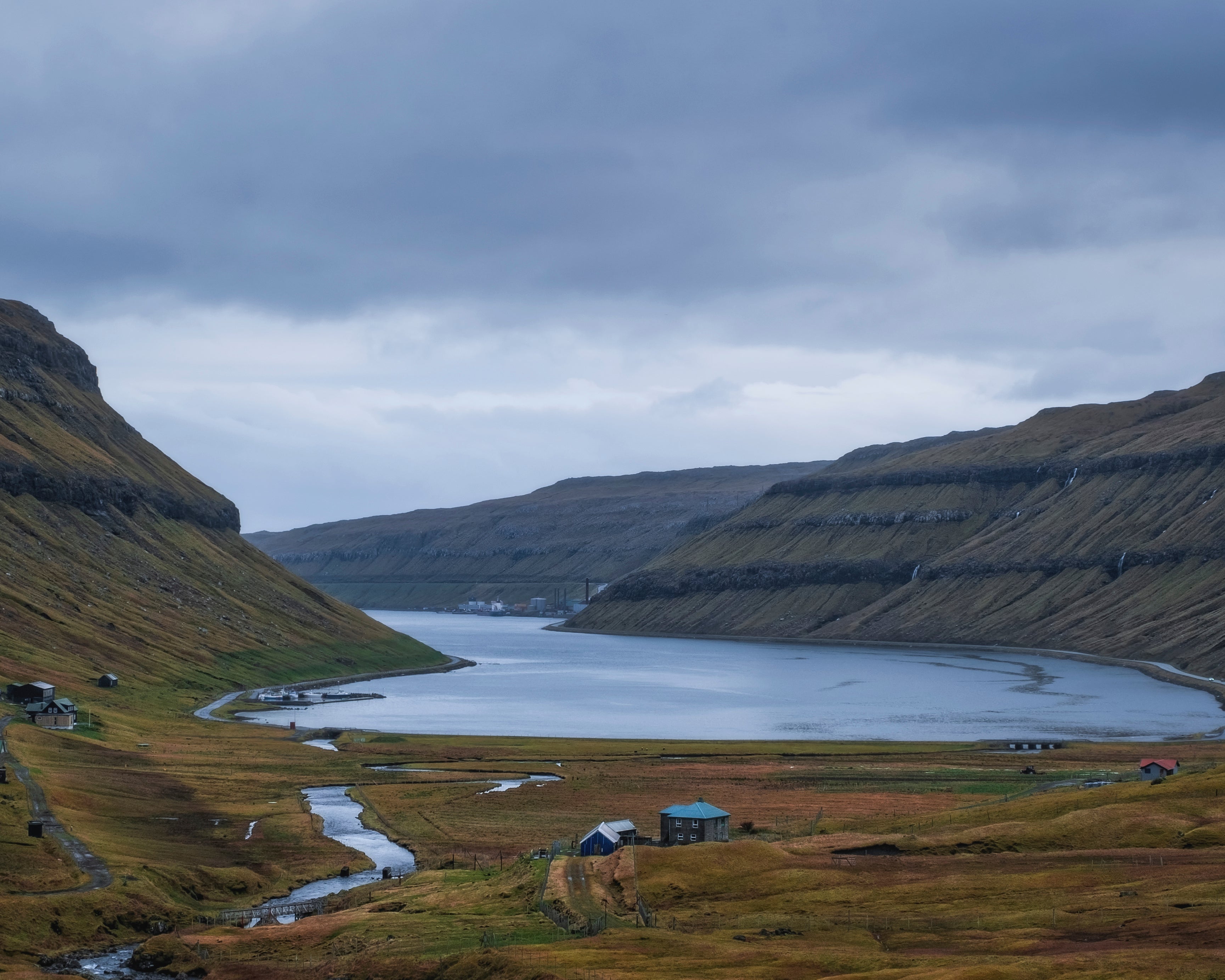 Highlandquiet-120x120cm.jpg