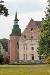 Noble retreat