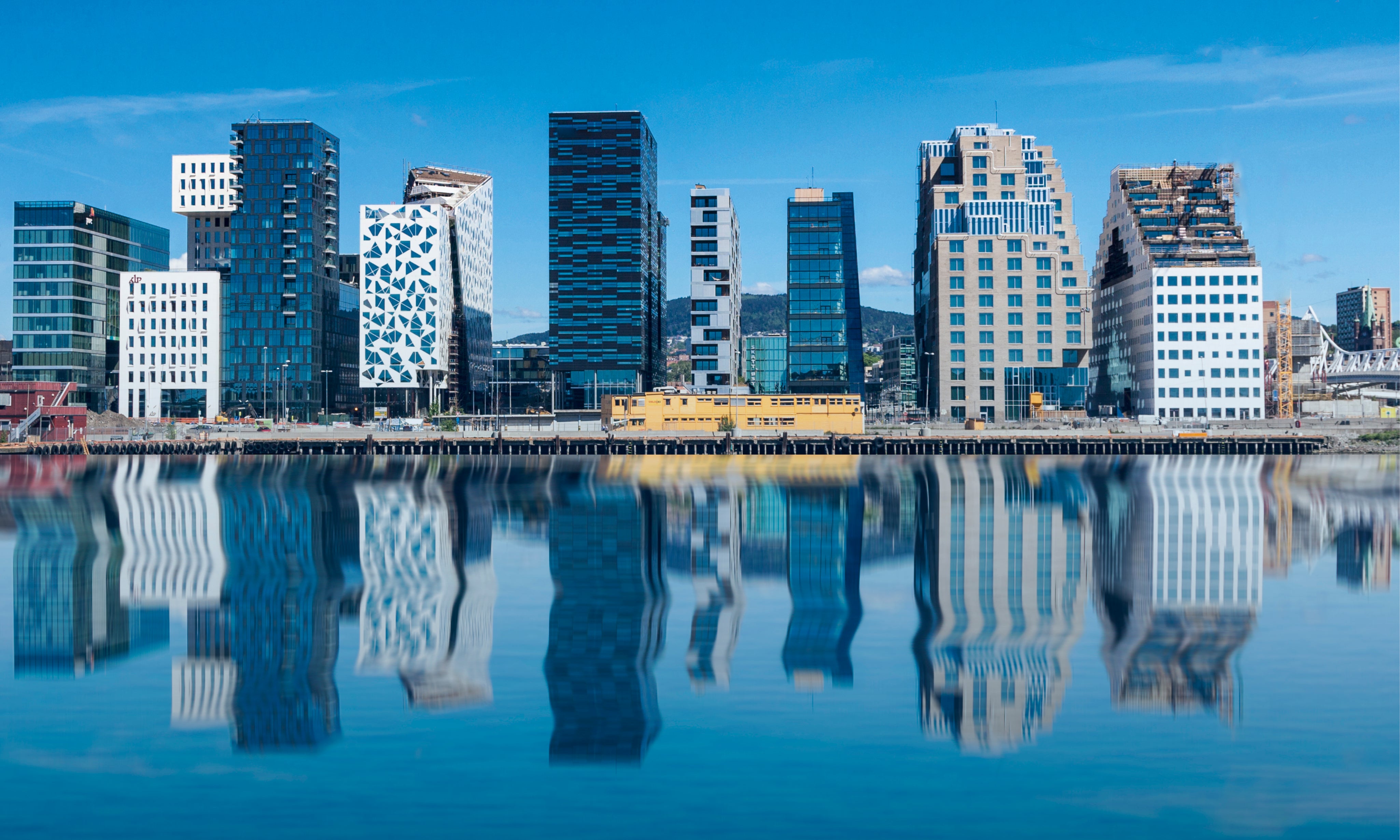 Oslowaterfront-150x150cm.jpg