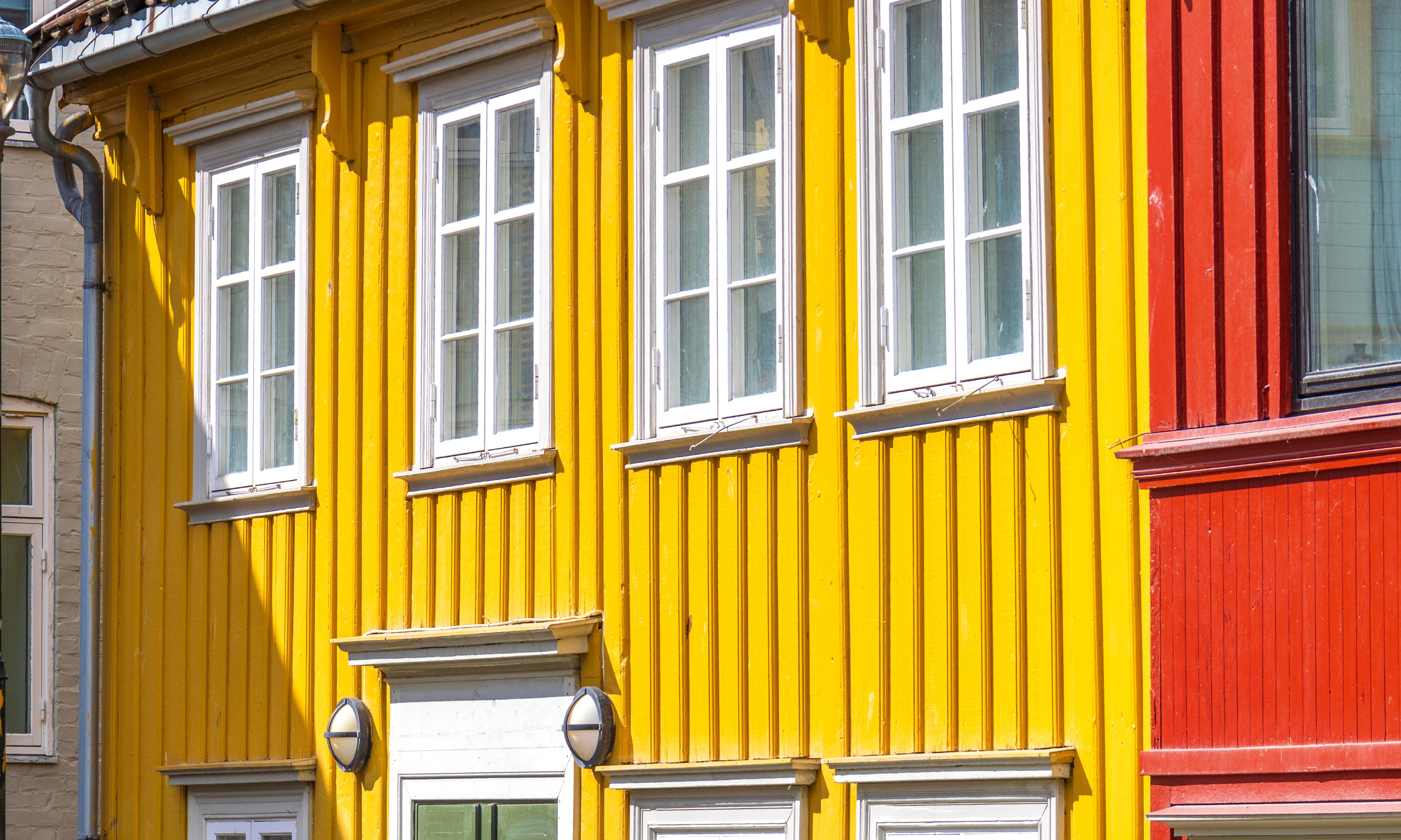Paintedfacades-120x120cm.jpg