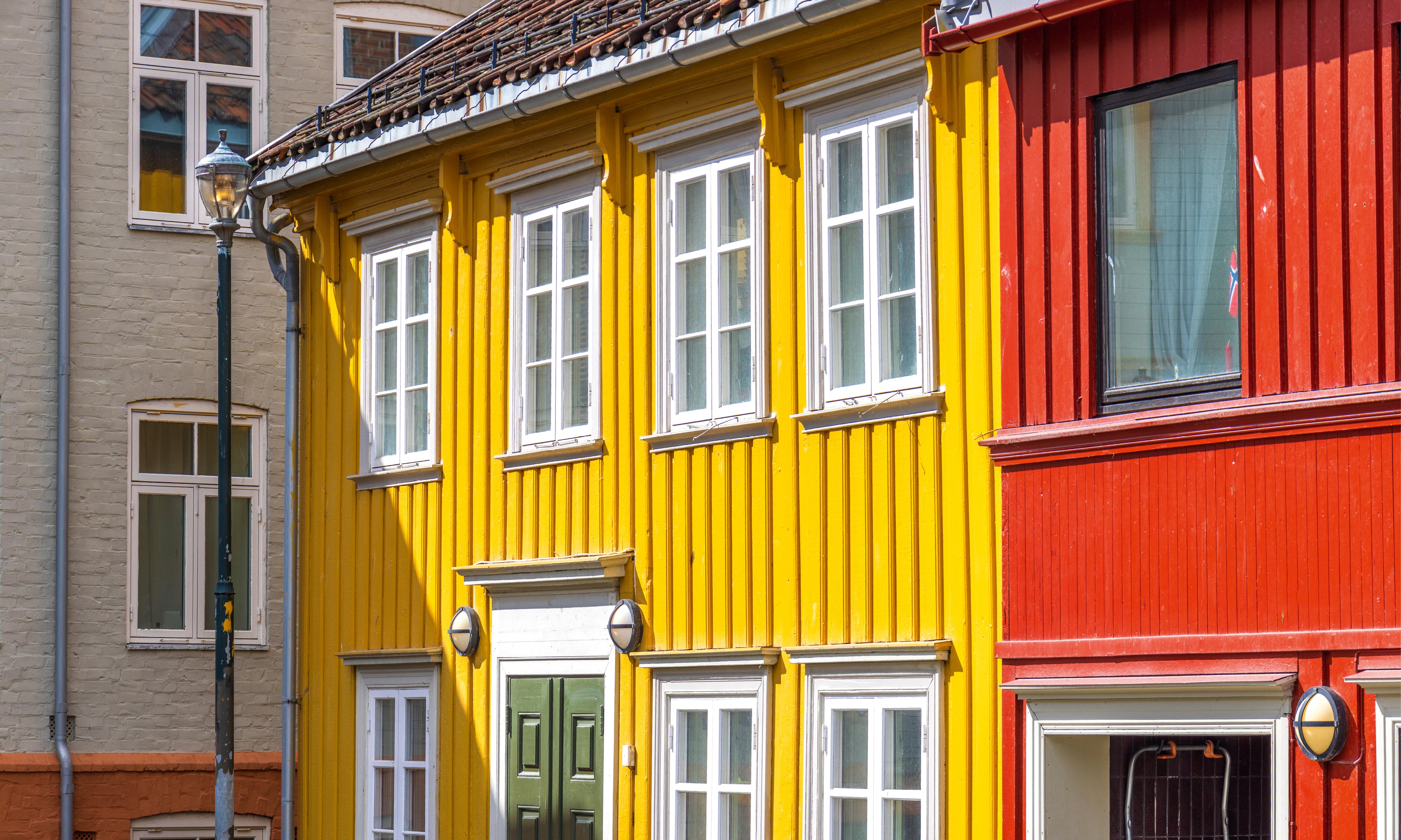Paintedfacades-150x100cm.jpg