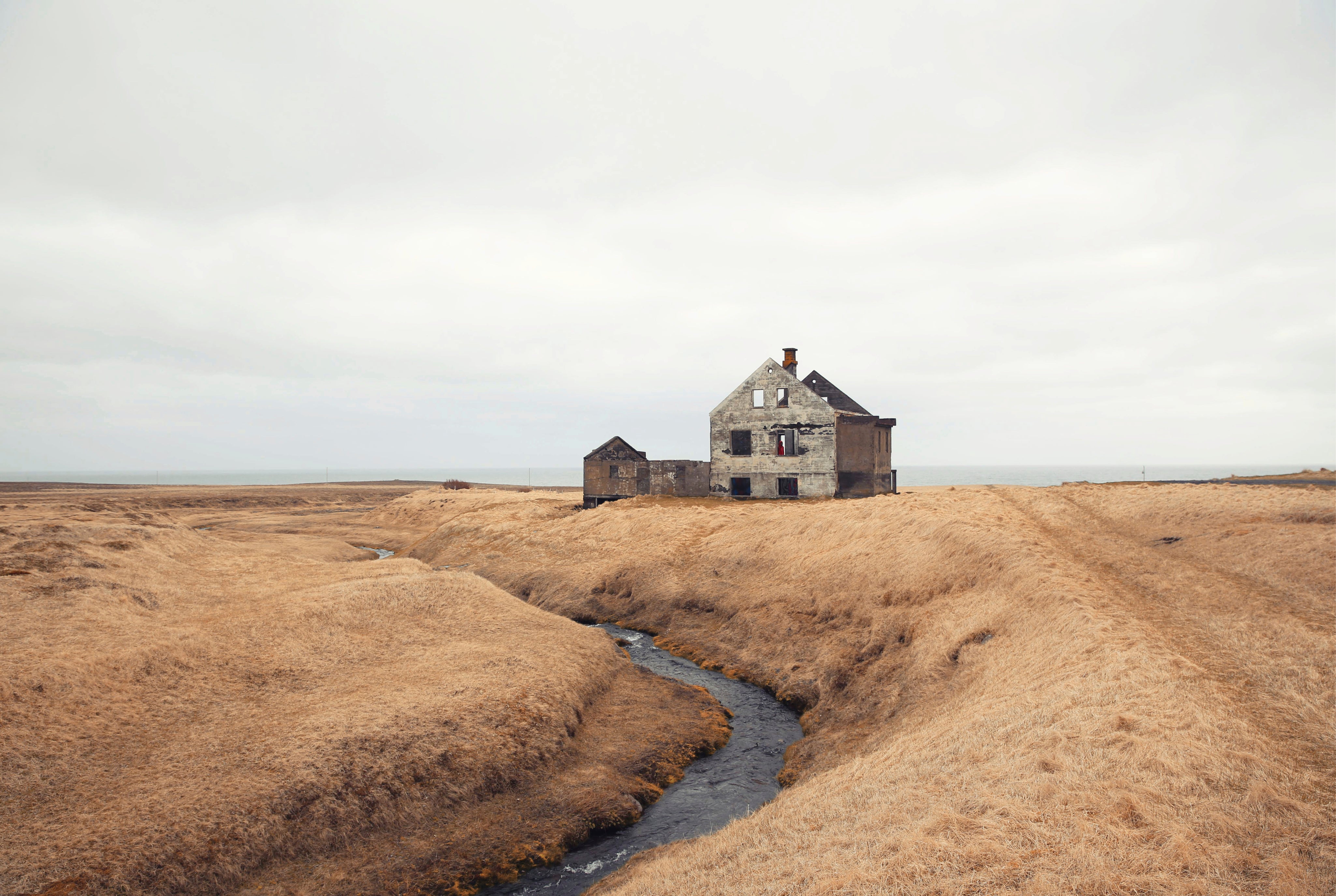 Quiet ruin