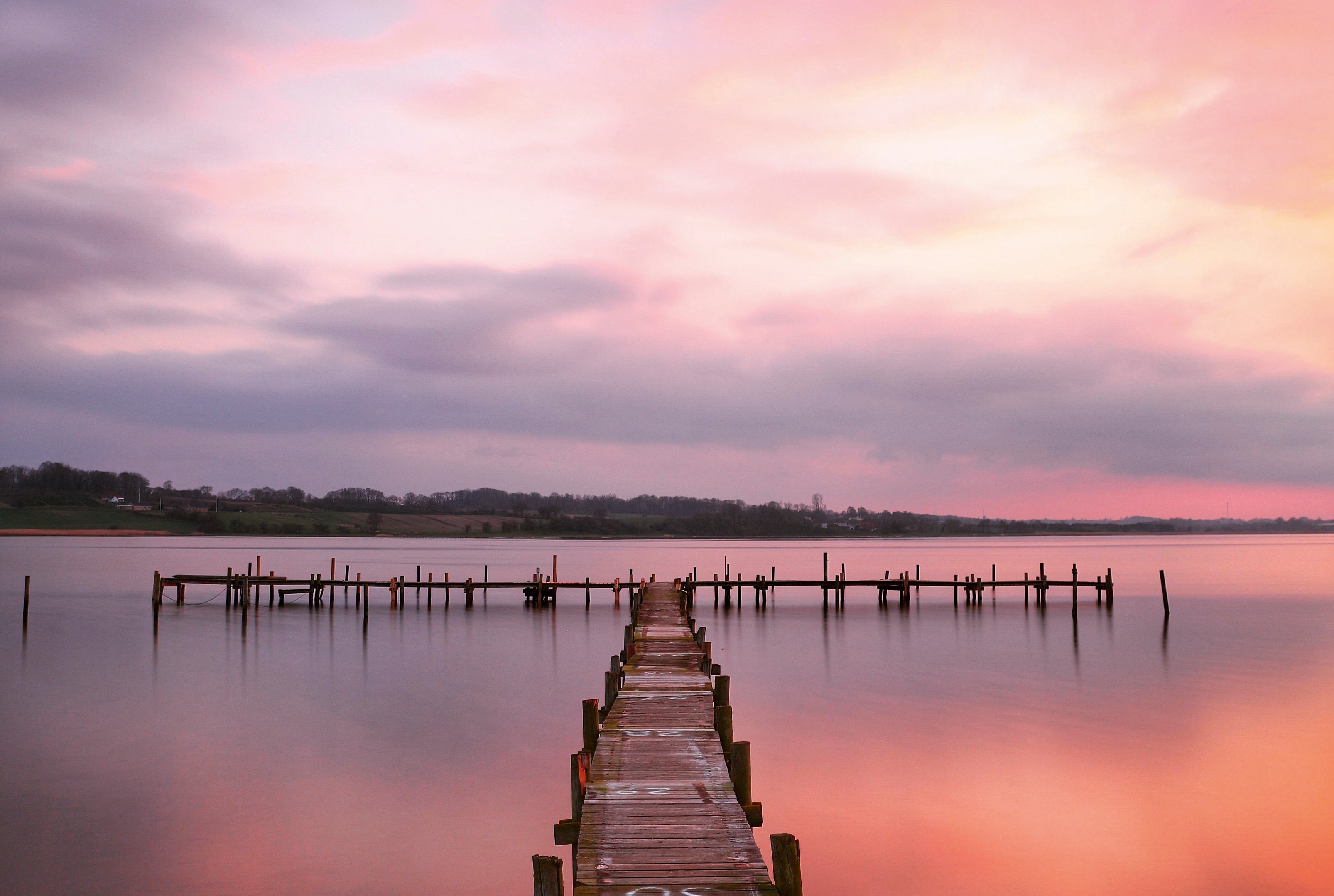 Rosyreflection-120x80cm.jpg