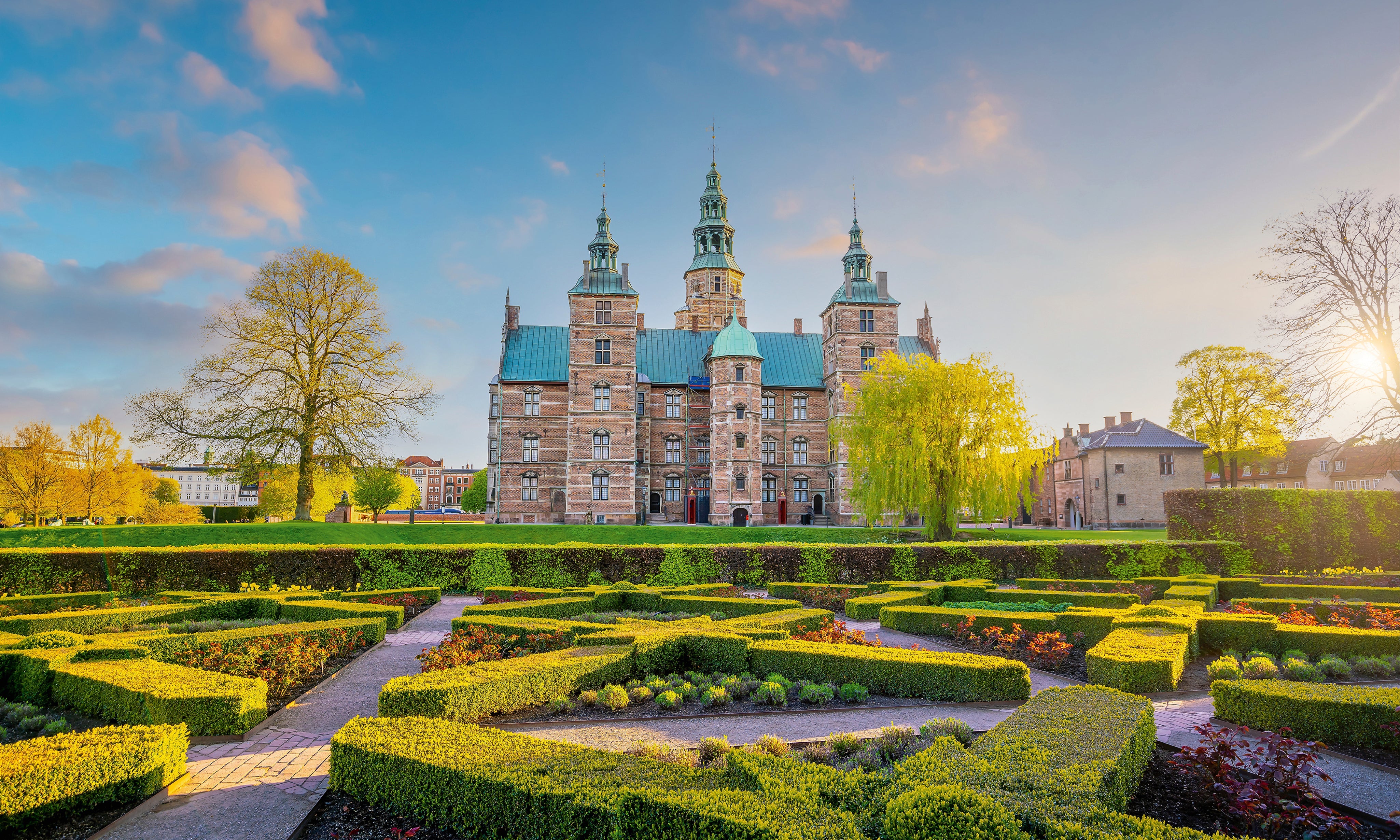 Royalgardenscape-150x100cm.jpg