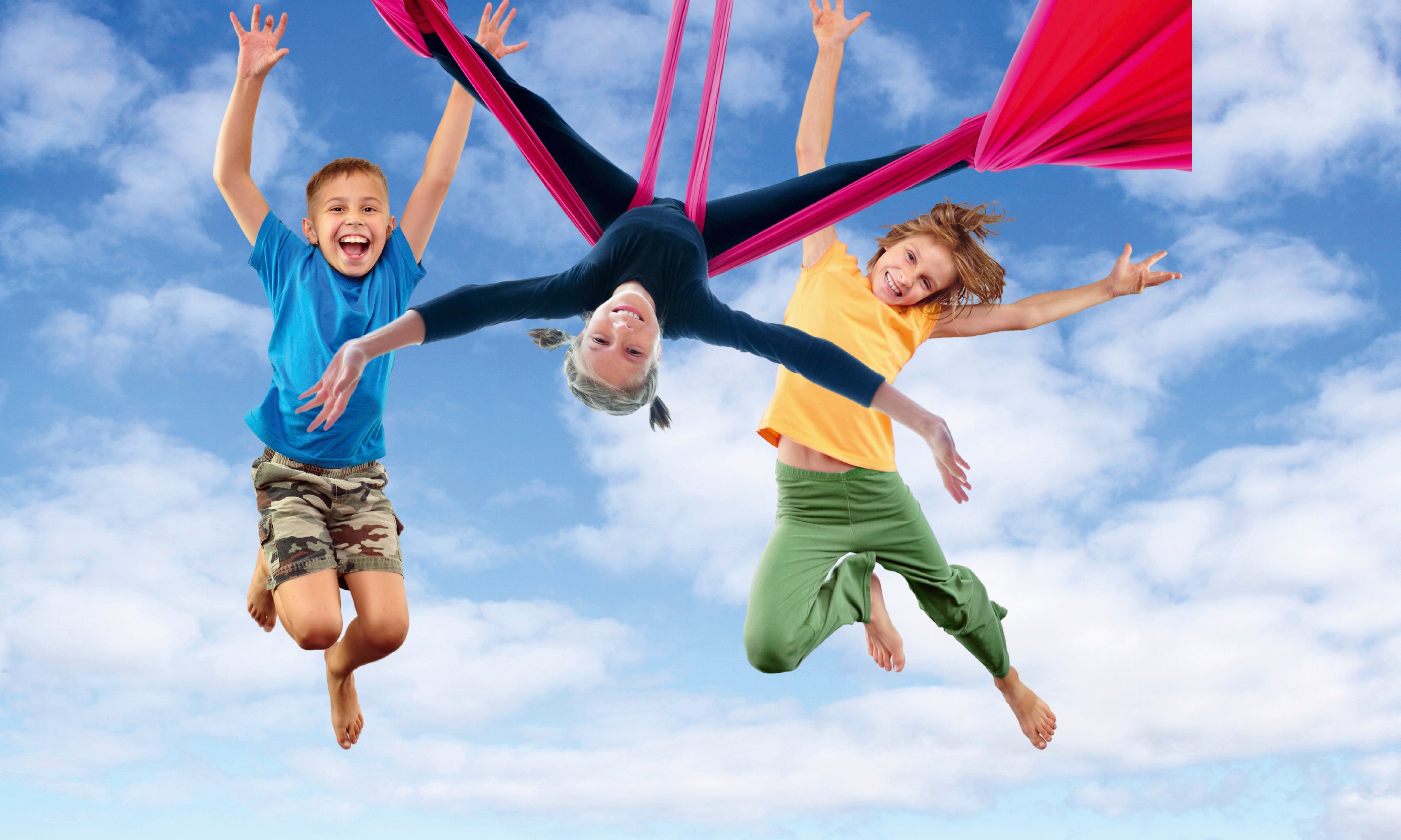 Skydance-120x80cm_729334b7-27ae-4546-8df1-04237f79a90e.jpg