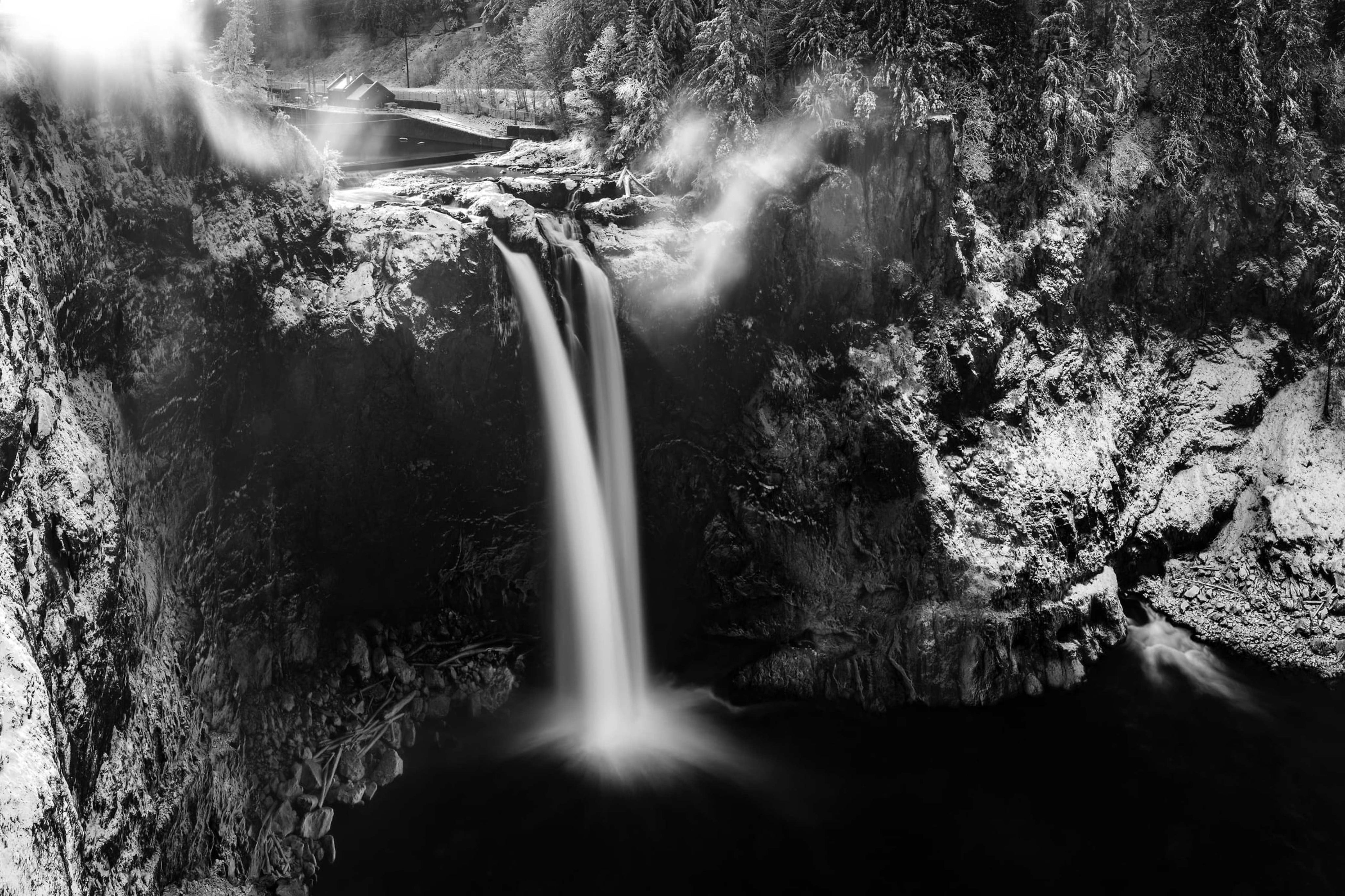 Snoqualmie falls in winter