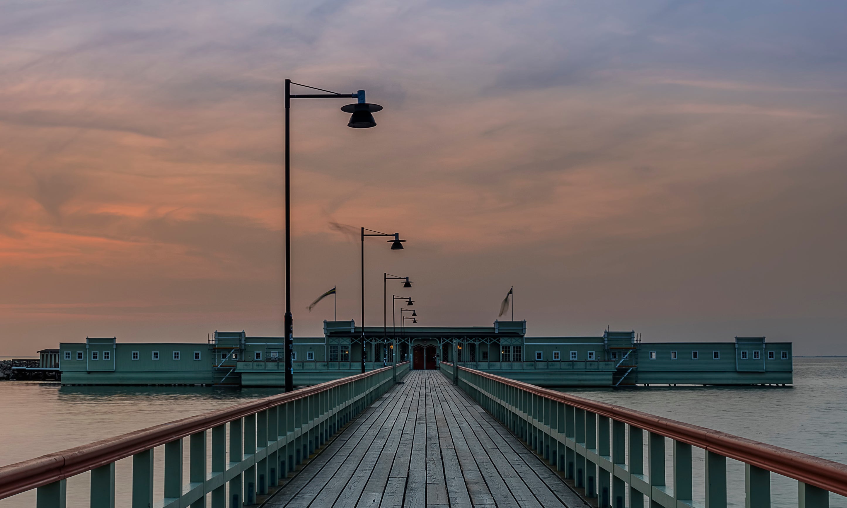 Sunsetwalkway-100x150cm.jpg