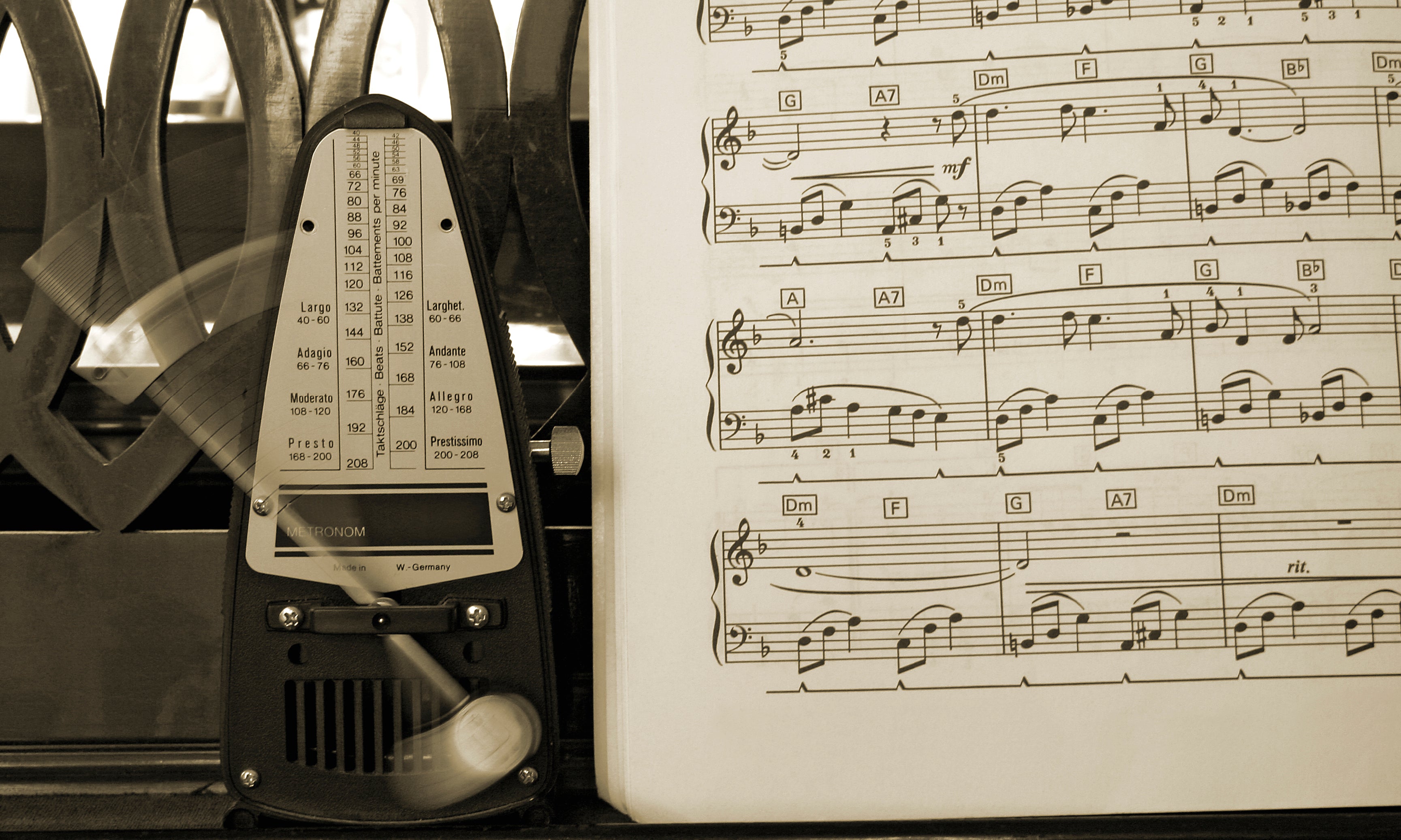 Thebeatinrhythm-120x80cm.jpg