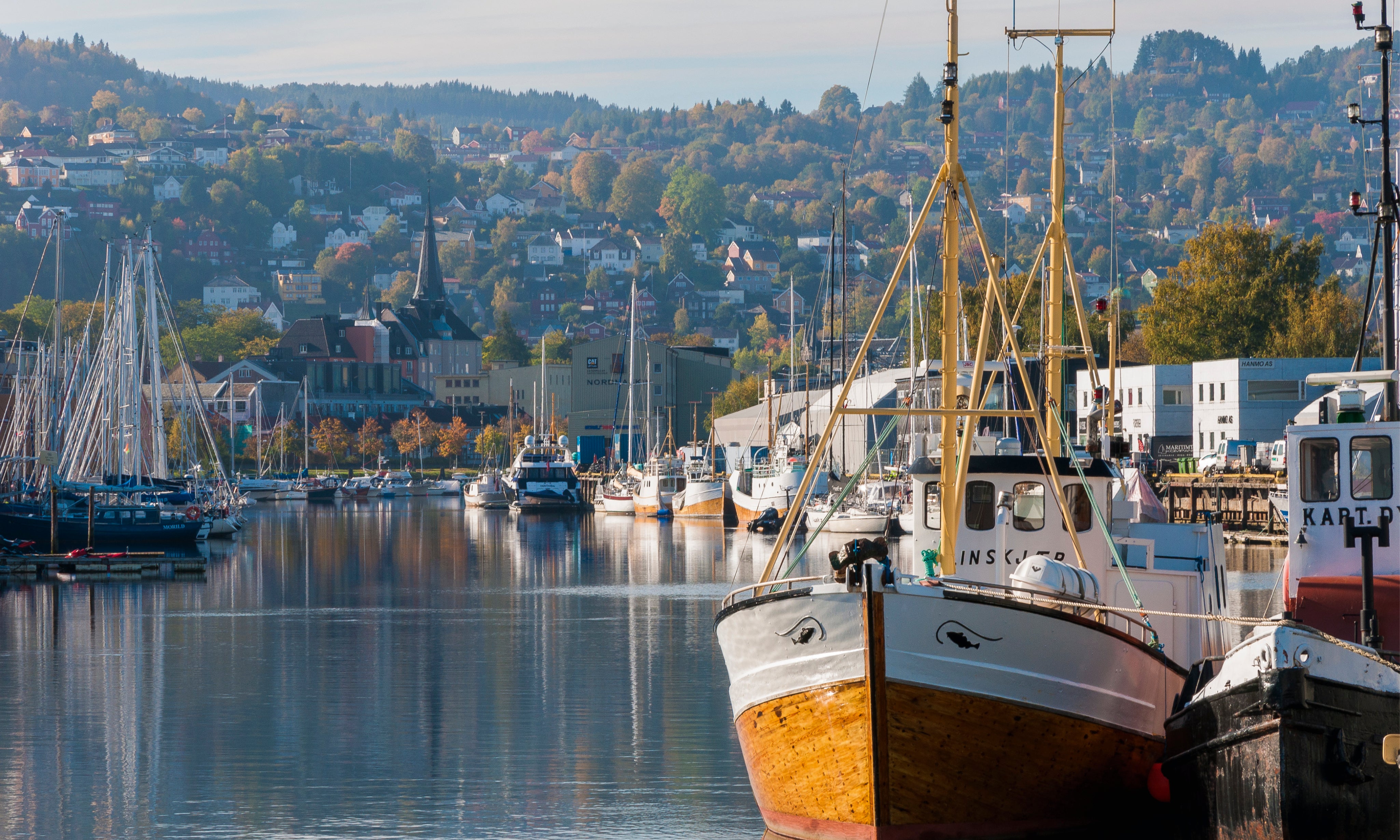 Trondheimwaterfrontcharm-150x100cm_9aa9385e-c8f7-4300-98b1-a70c31098fbc.jpg