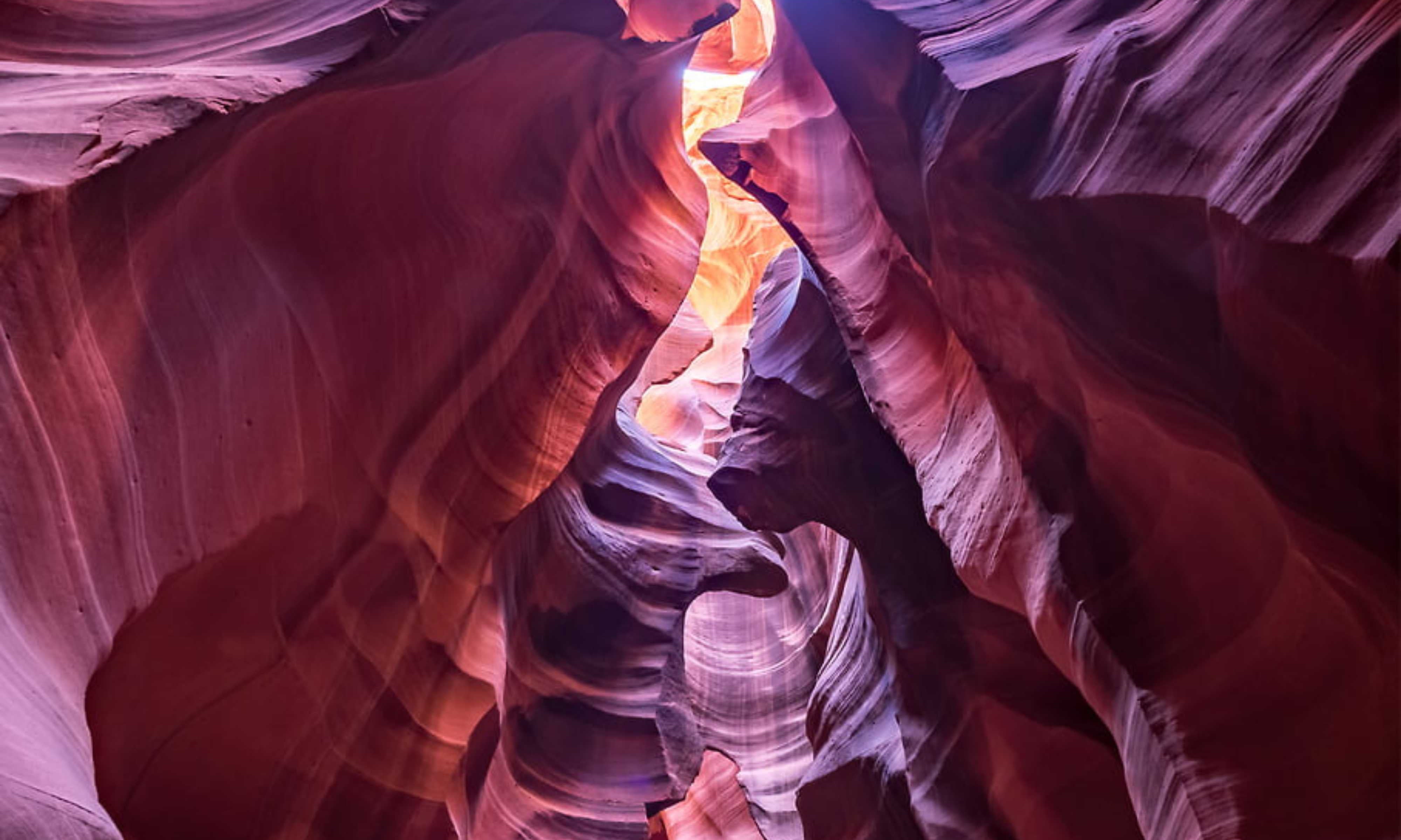 WalkingThroughAntelopeCanyonII.jpg