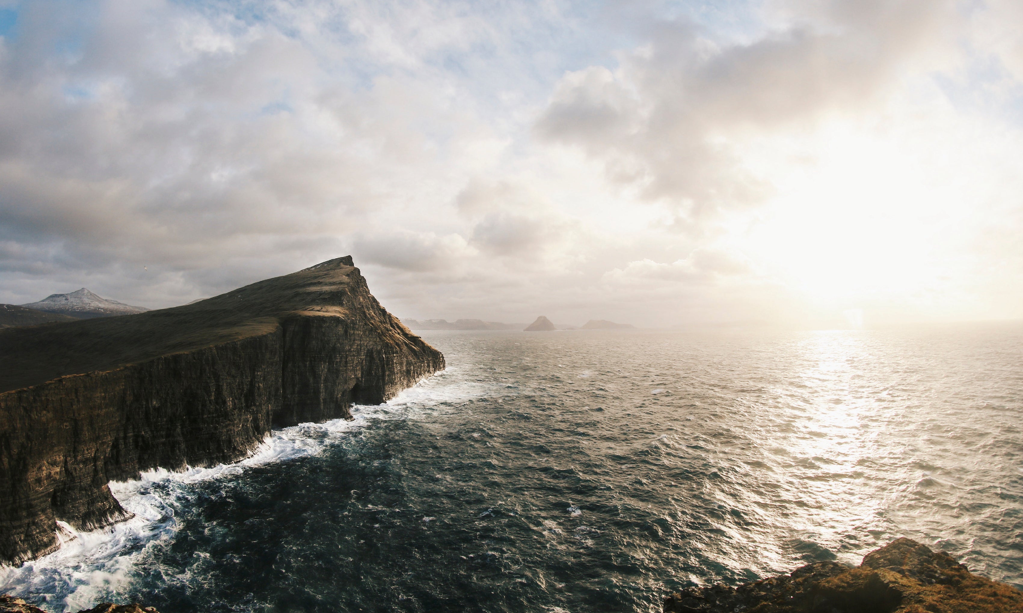 Wherewavesmeetpeaks-120x80cm.jpg