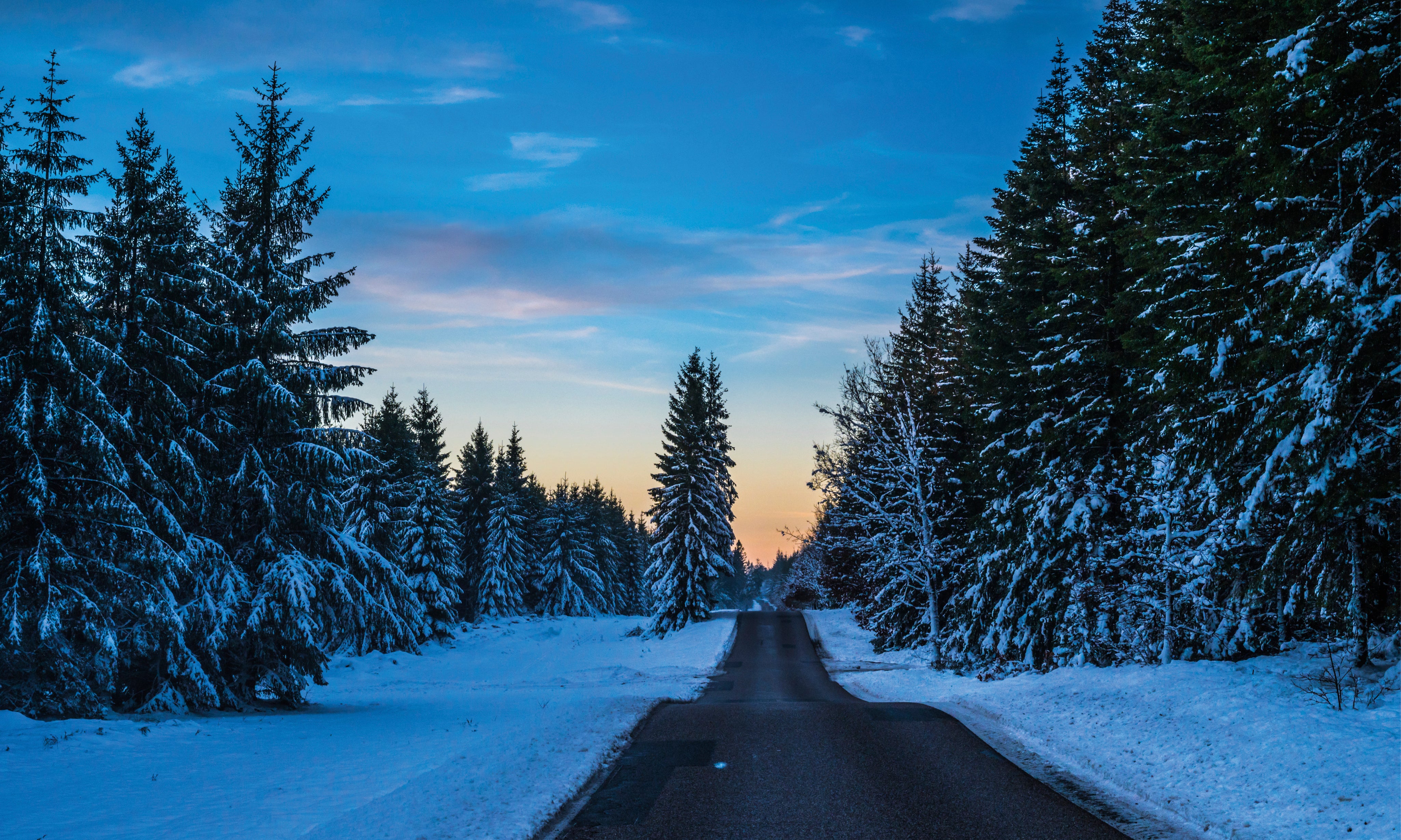 Winterroad-150x100cm.jpg