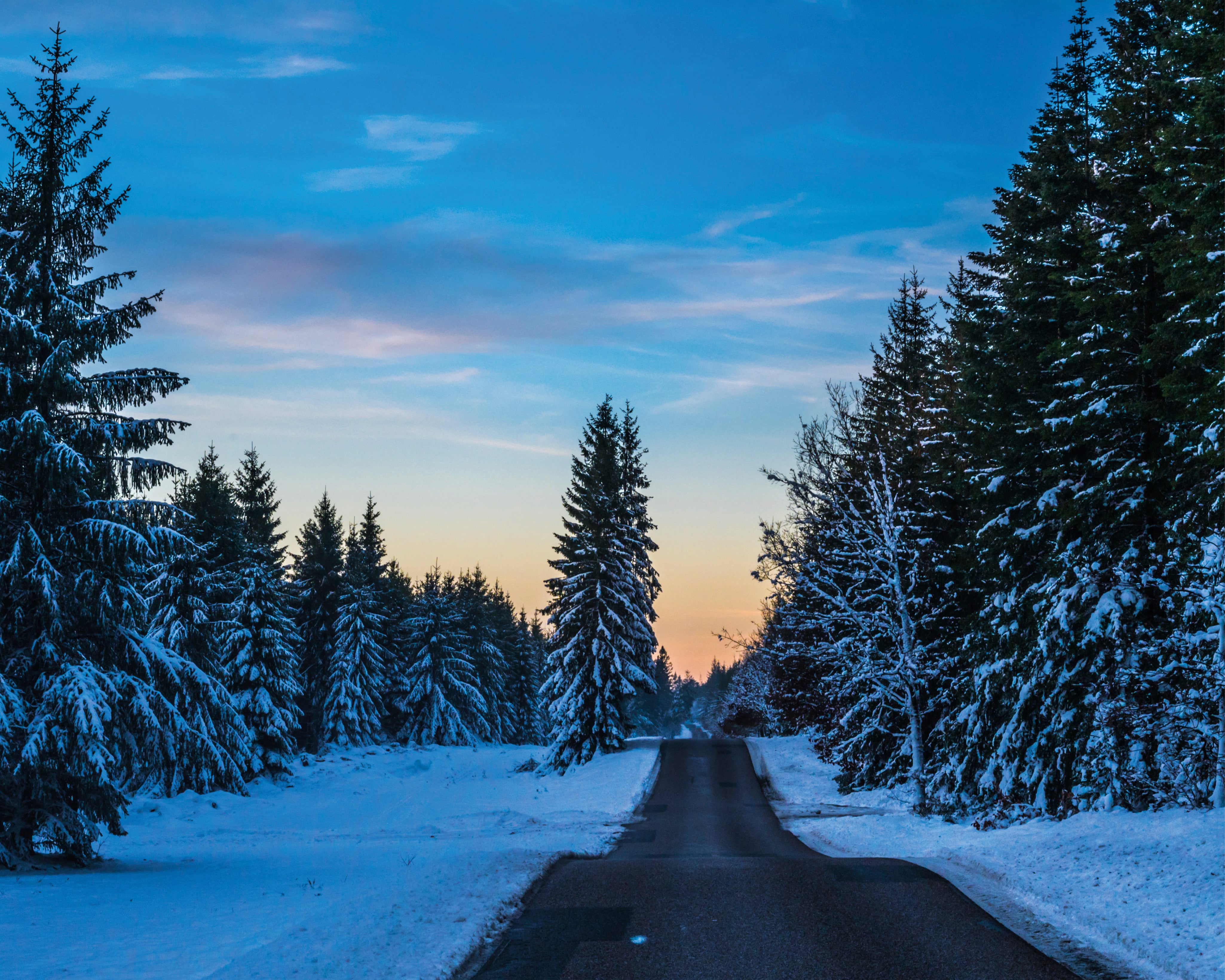 Winterroad-150x150cm.jpg